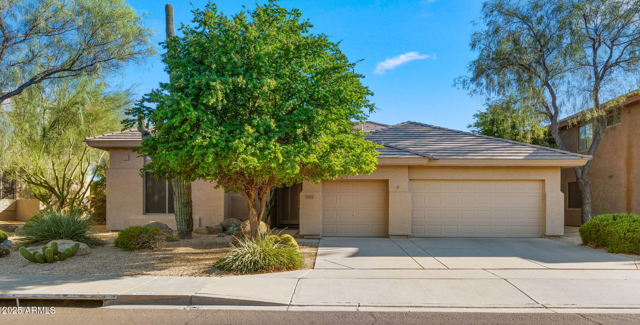 6005 E SMOKEHOUSE Trail