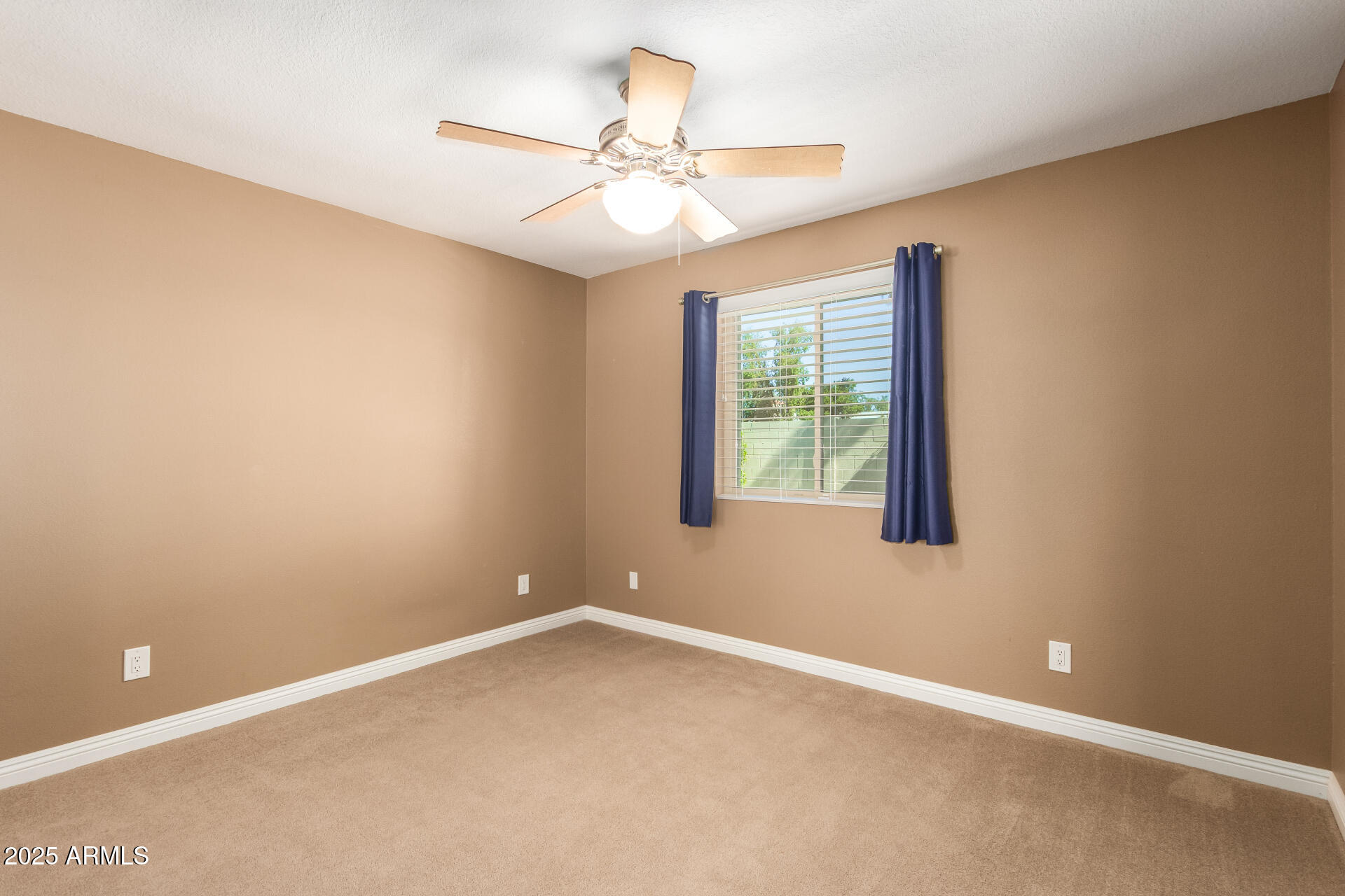 13409 N 47TH Place, Phoenix