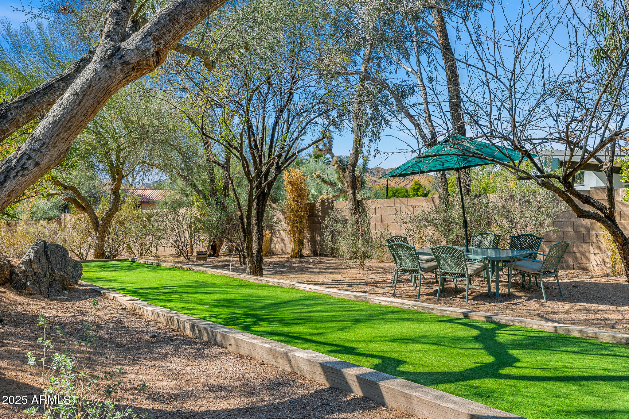 6301 N CAMELBACK MANOR Drive, 5