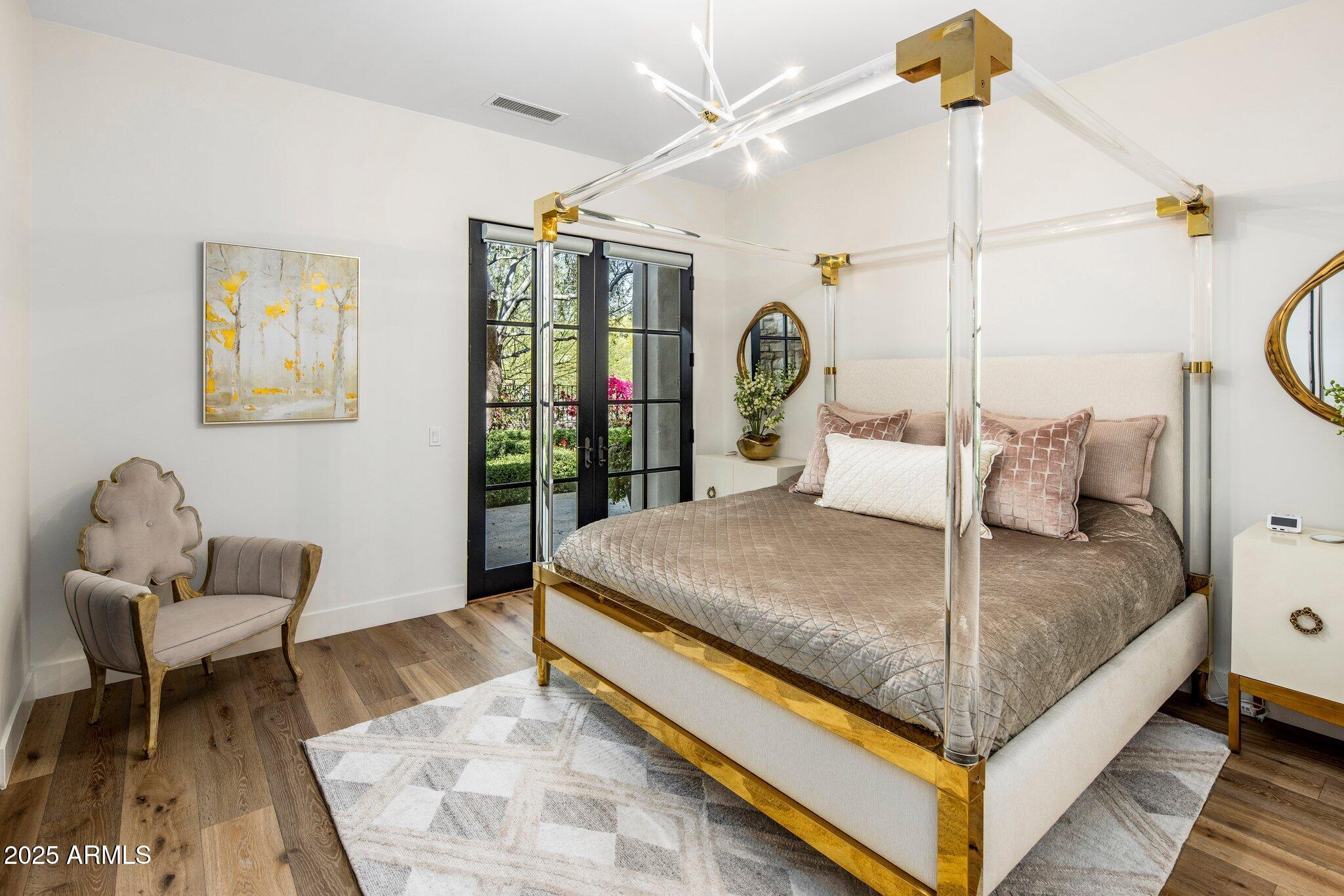 6650 N HILLSIDE Drive