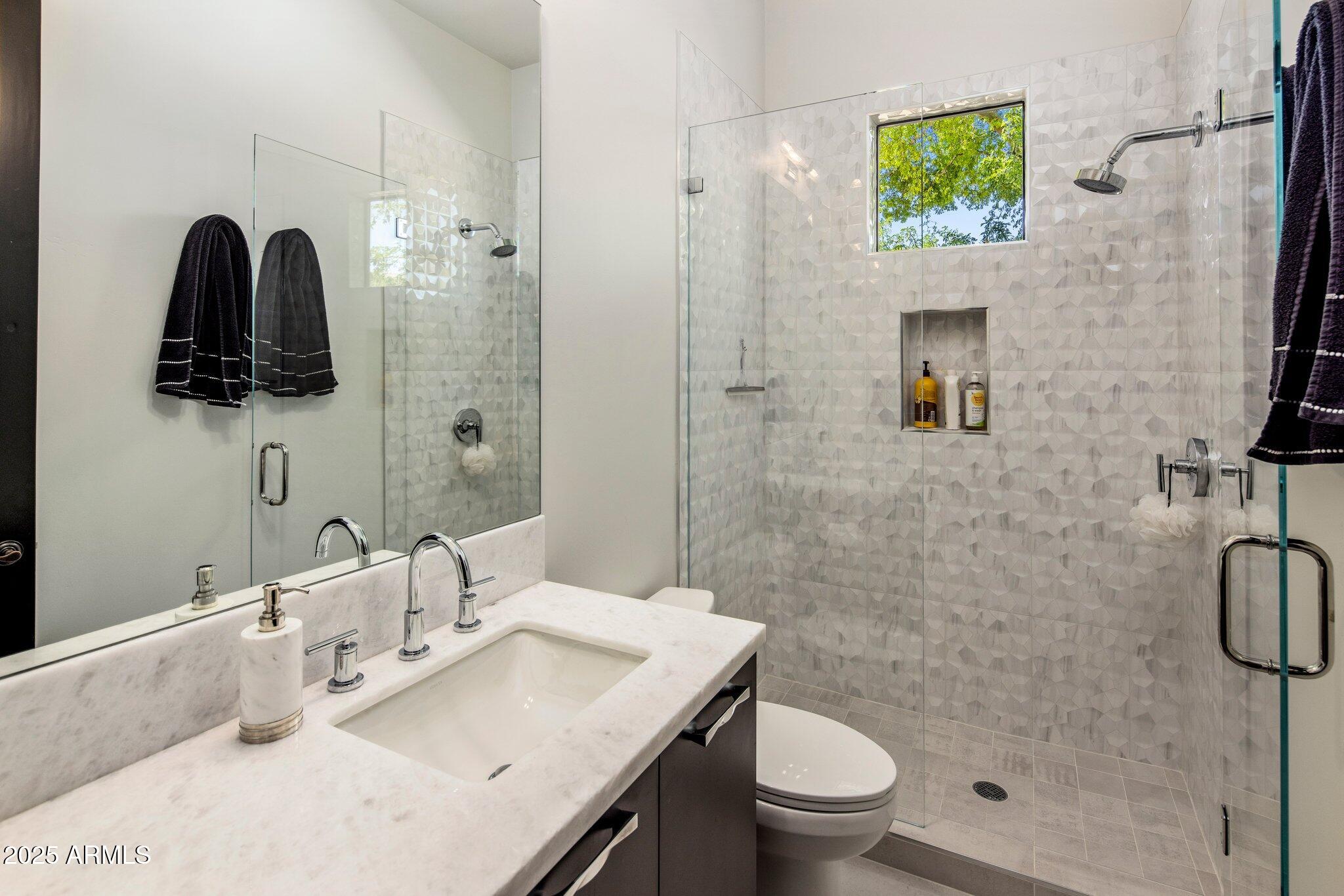 6650 N HILLSIDE Drive