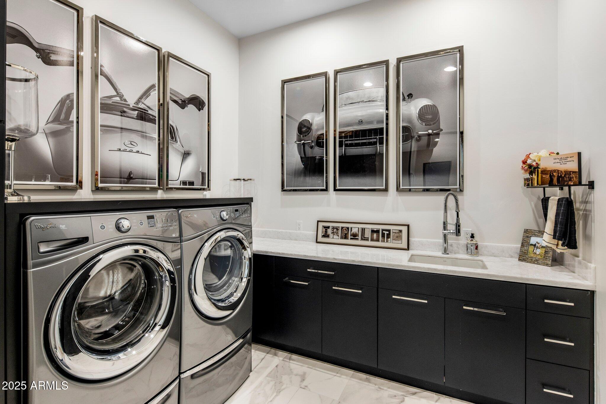 6650 N HILLSIDE Drive