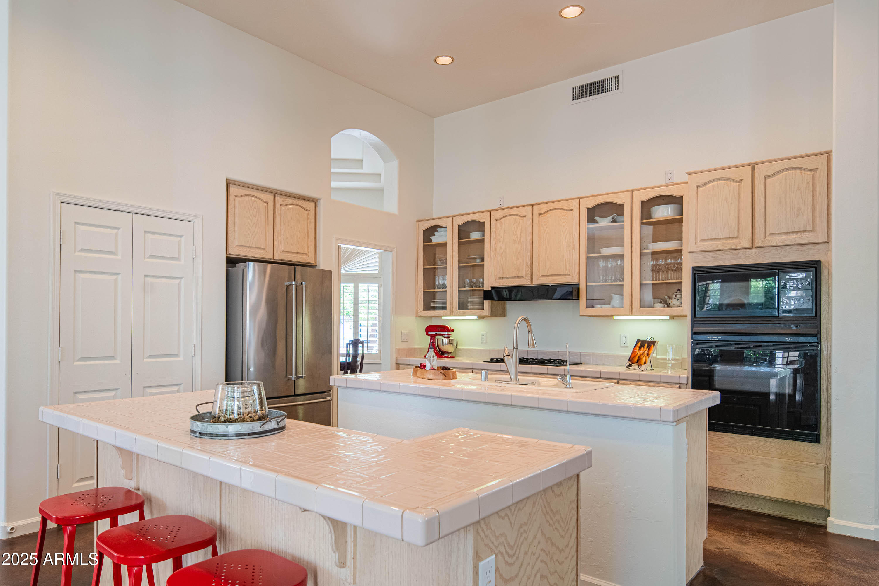 6034 E ANDERSON Drive