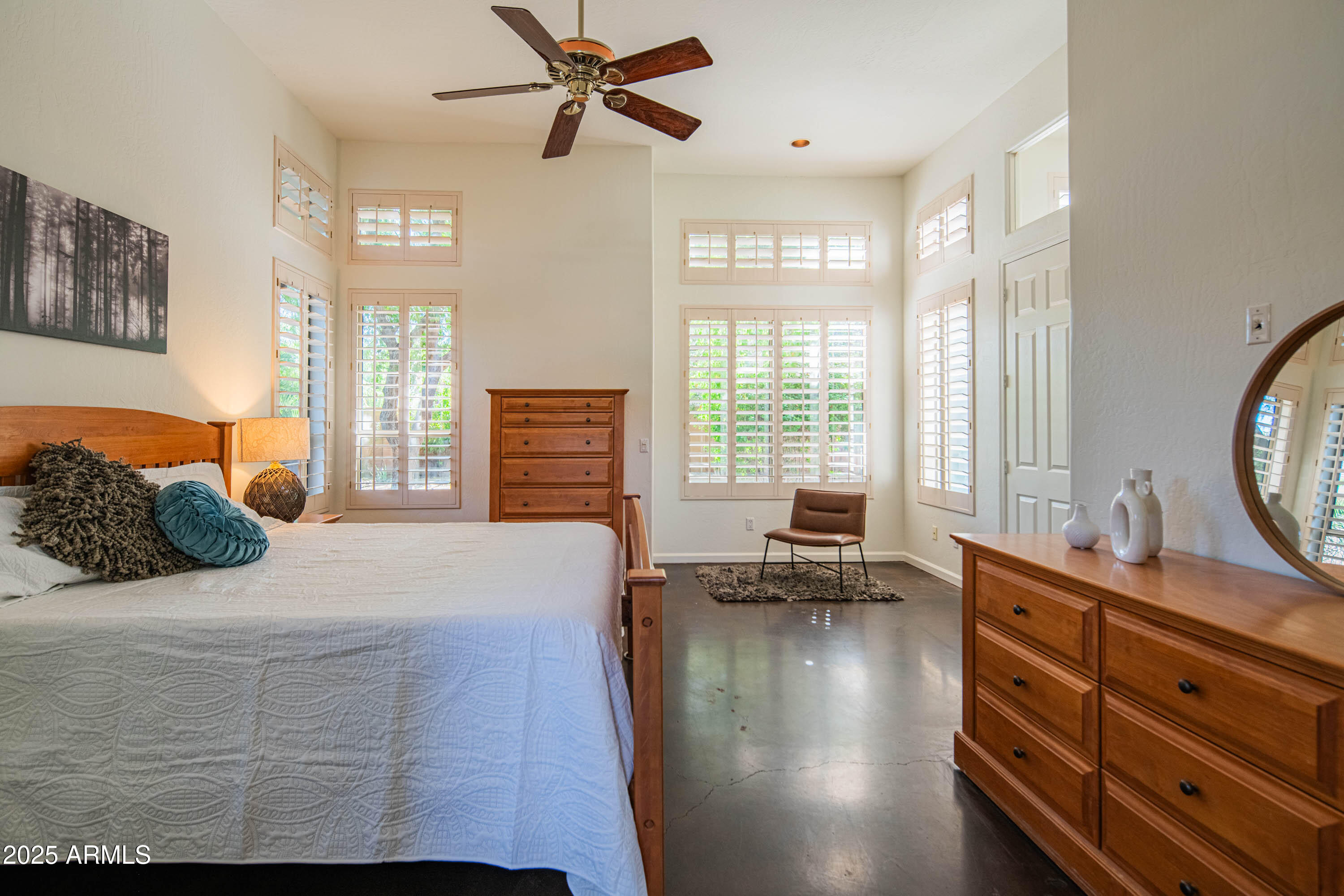 6034 E ANDERSON Drive