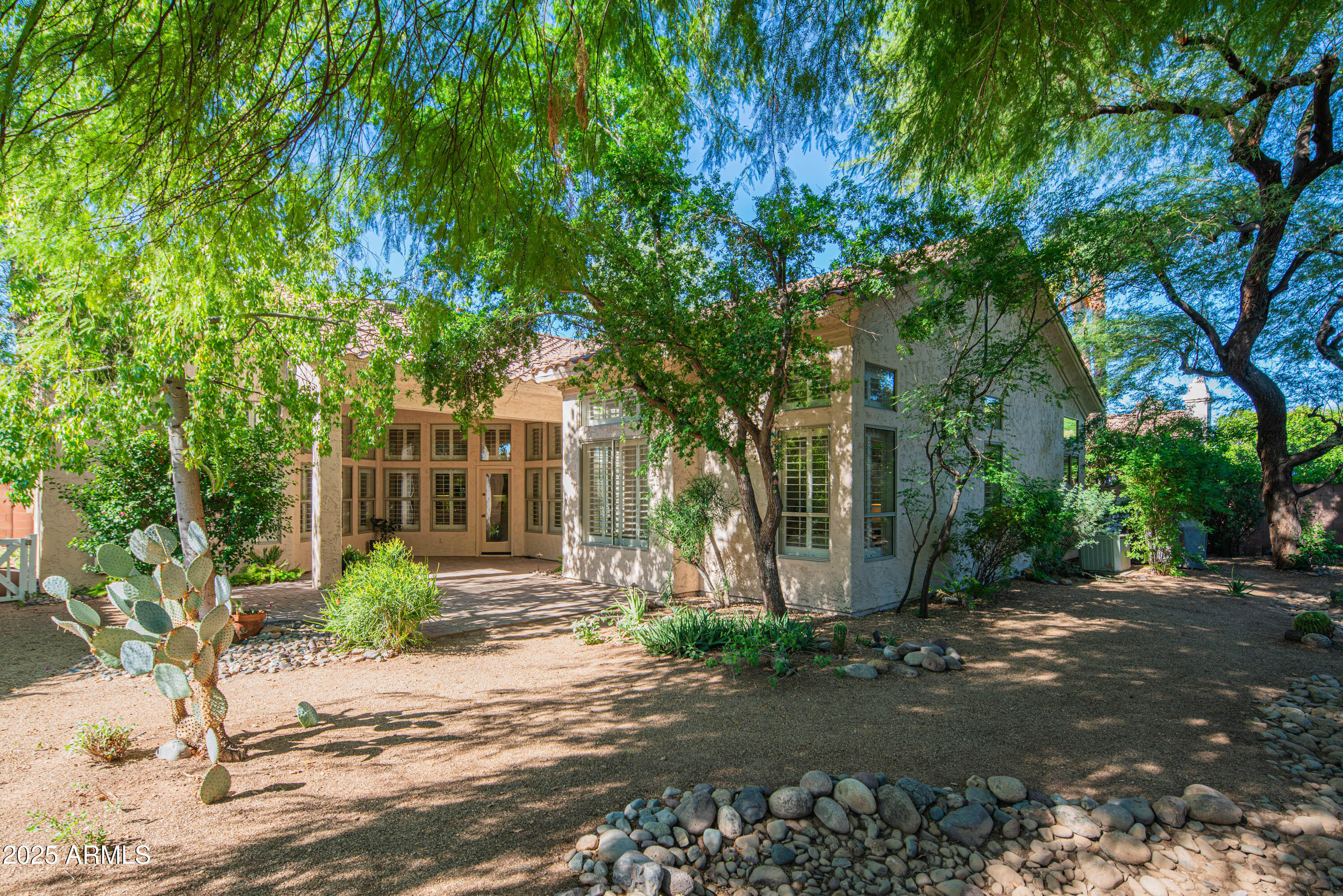 6034 E ANDERSON Drive