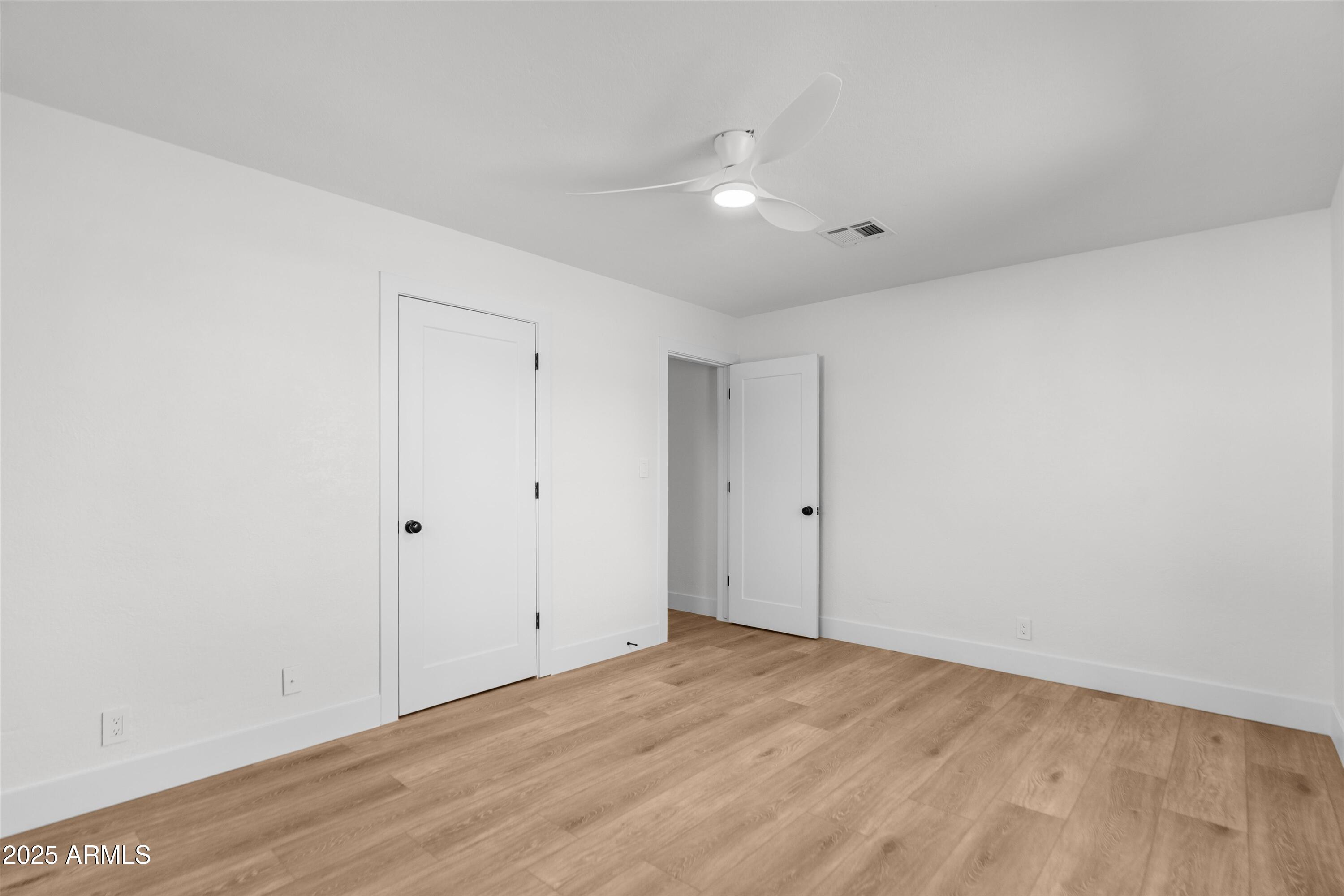 543 W 17TH Street