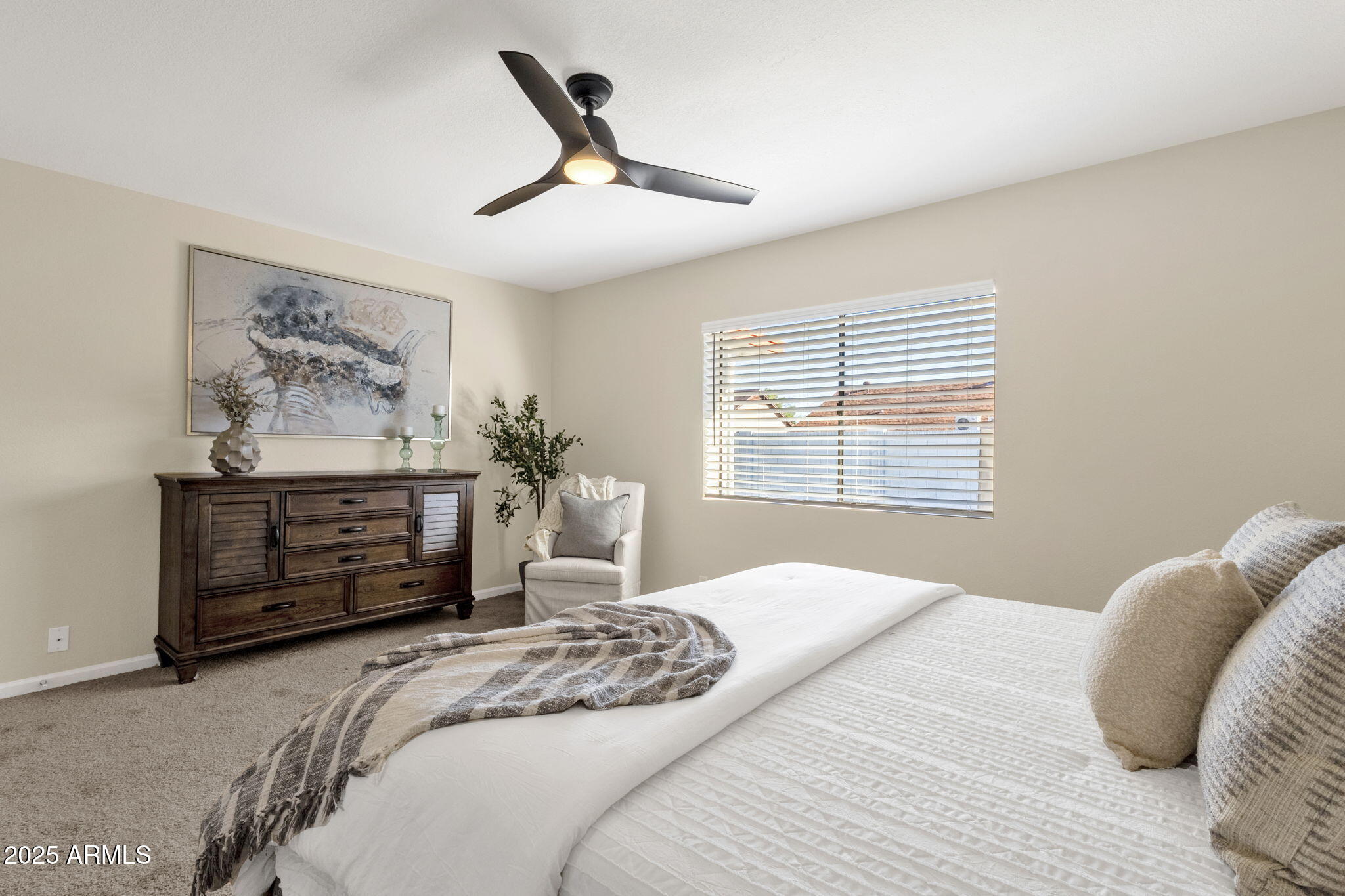 4307 E GREENWAY Lane