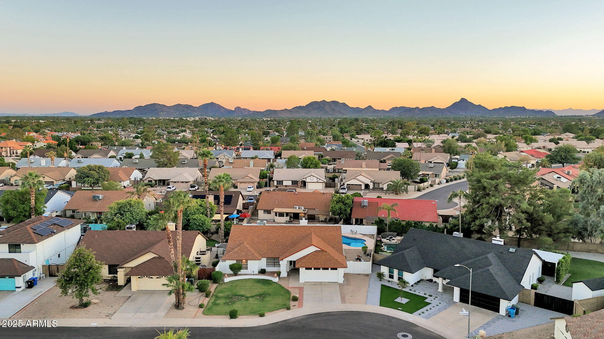 4307 E GREENWAY Lane