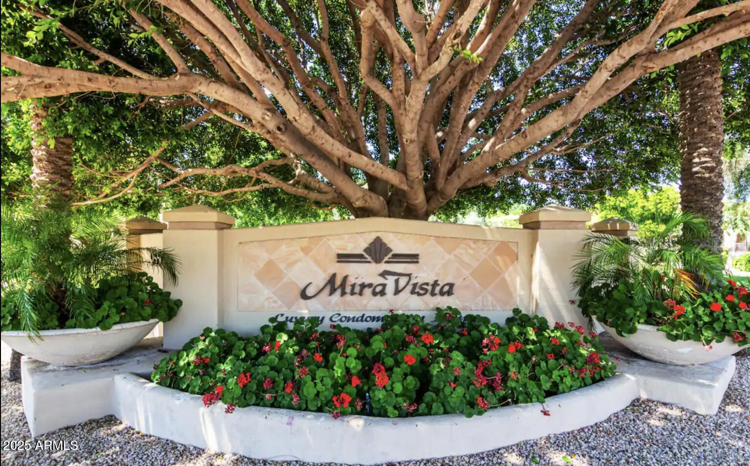 9550 E Thunderbird Road, 228