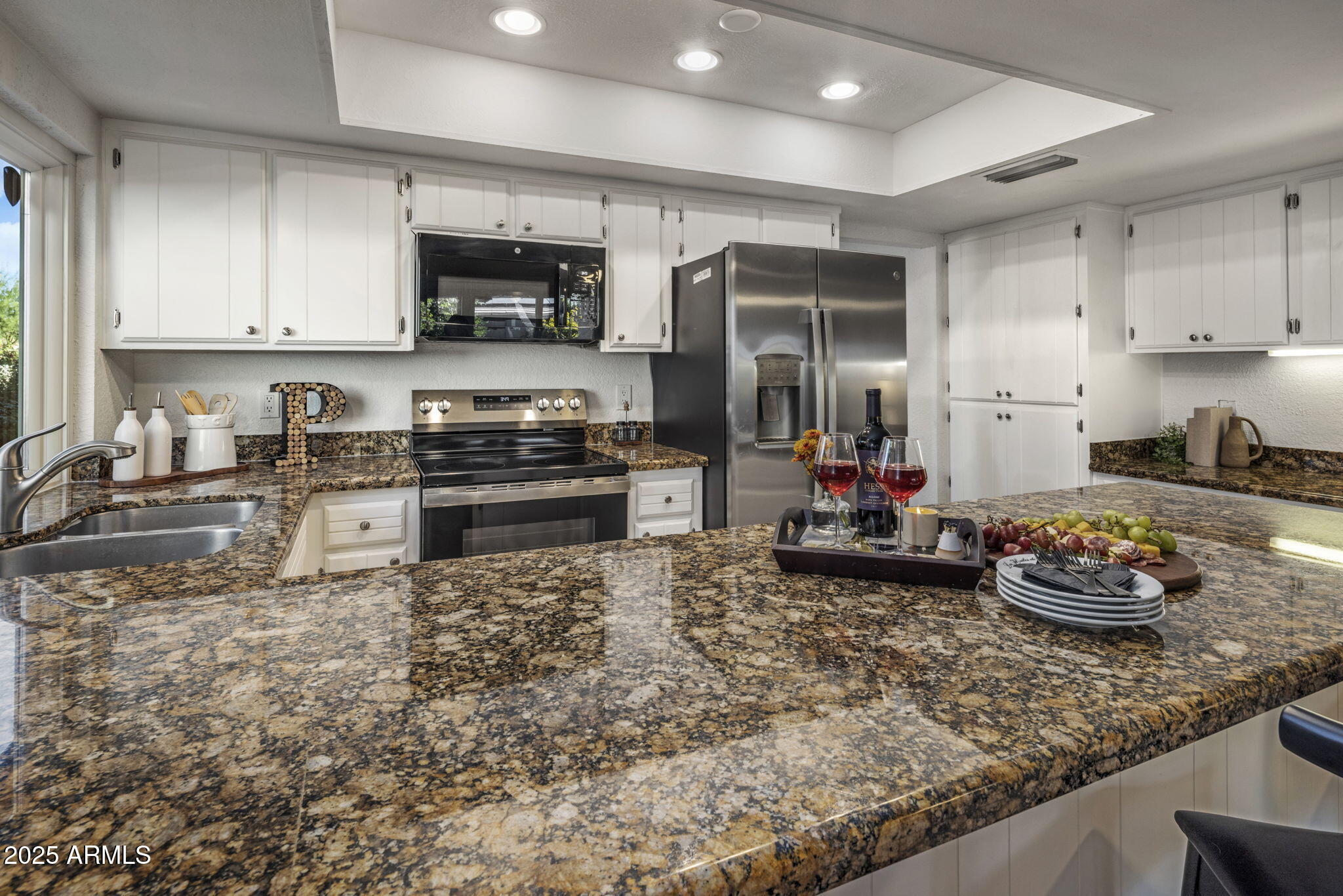 7752 N VIA DEL MUNDO