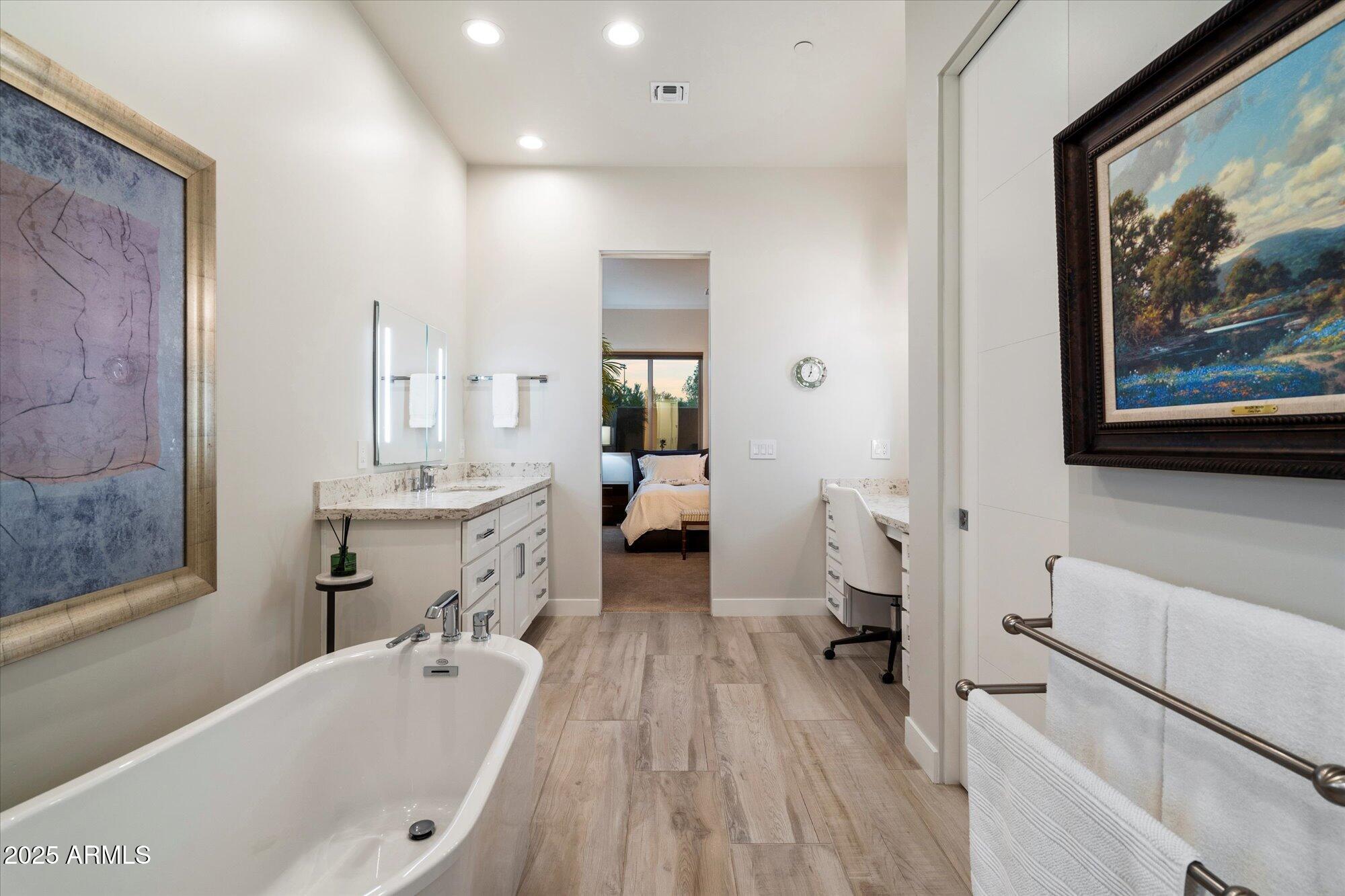 9850 E MCDOWELL MOUNTAIN RANC Road, 1019