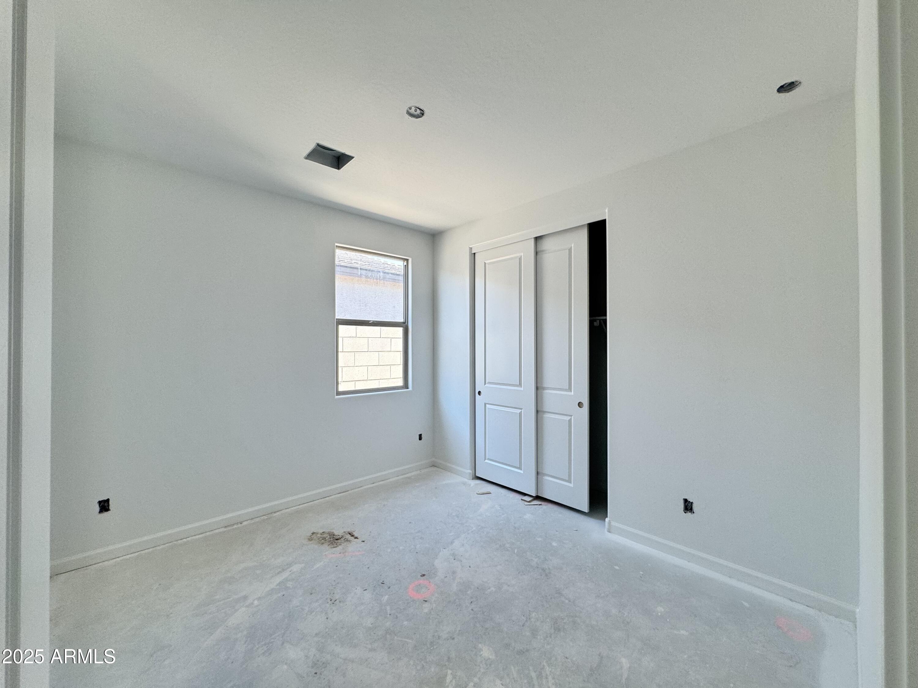 15736 W CAMDEN Avenue