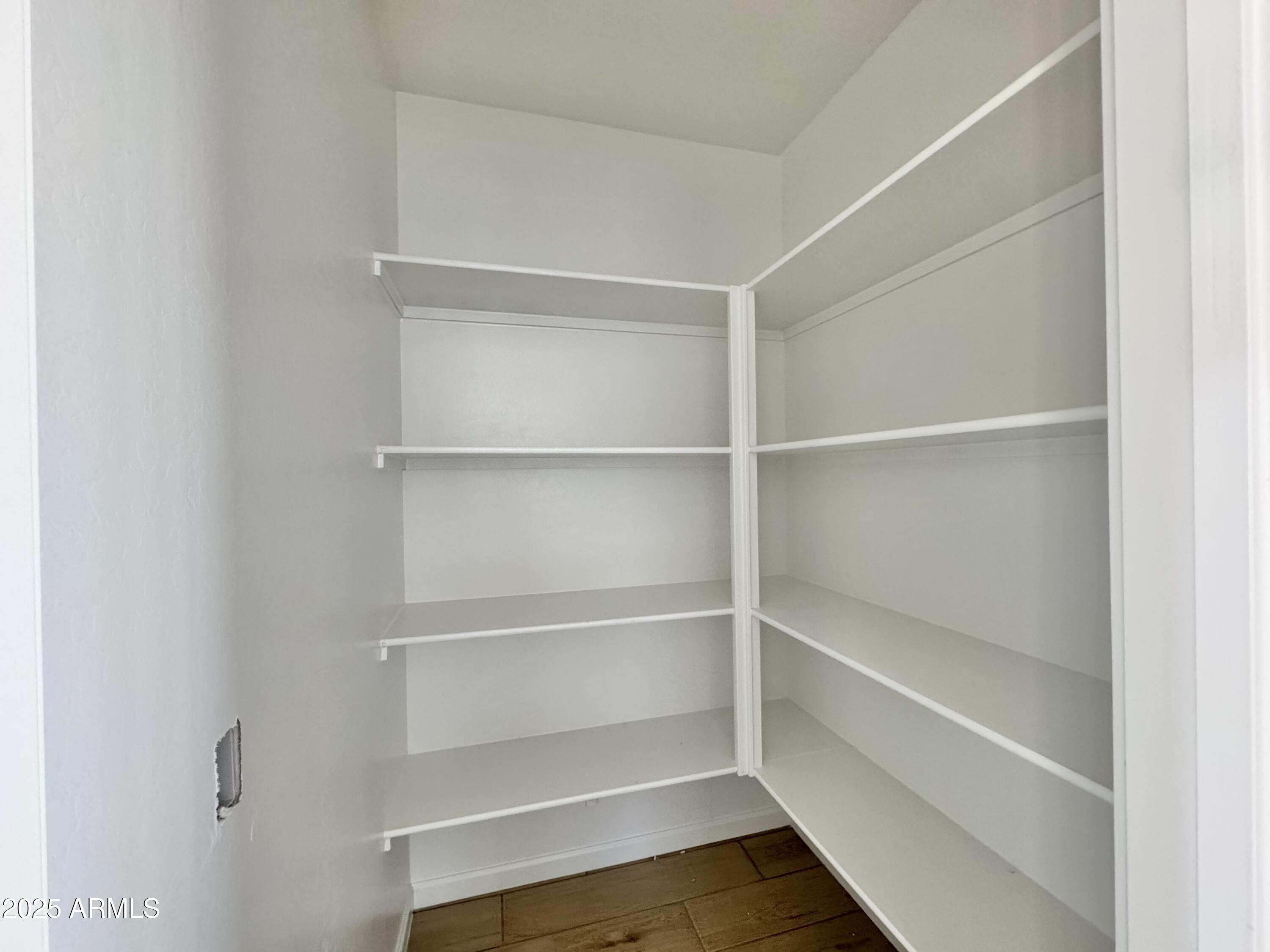 15736 W CAMDEN Avenue