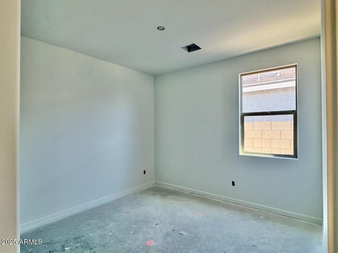 15736 W CAMDEN Avenue