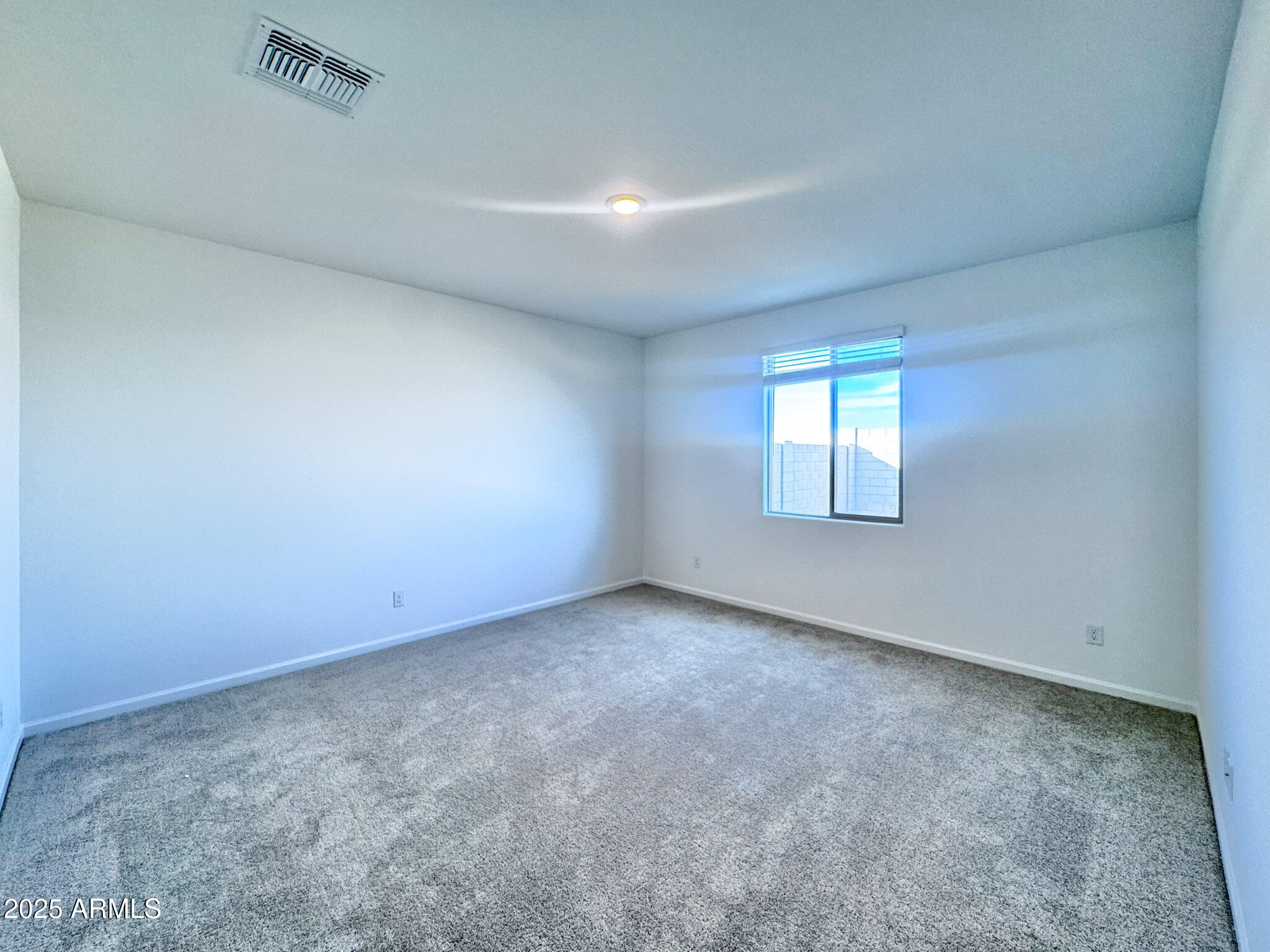 15736 W CAMDEN Avenue