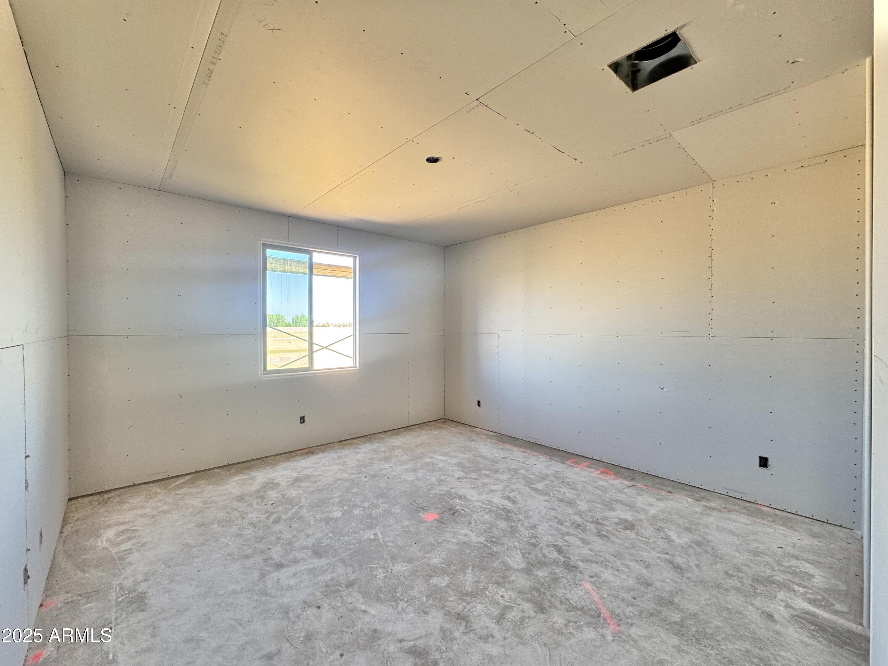 15740 W CAMDEN Avenue