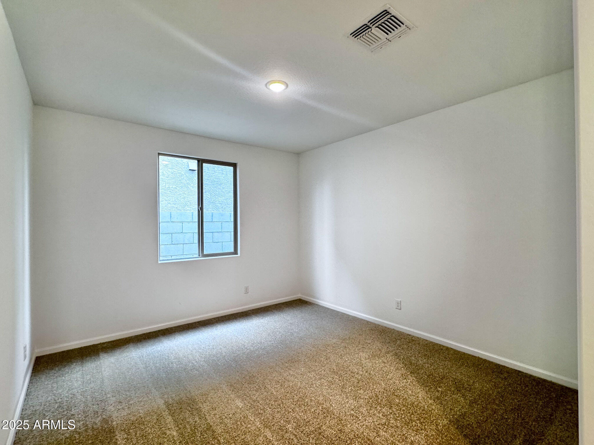 15740 W CAMDEN Avenue