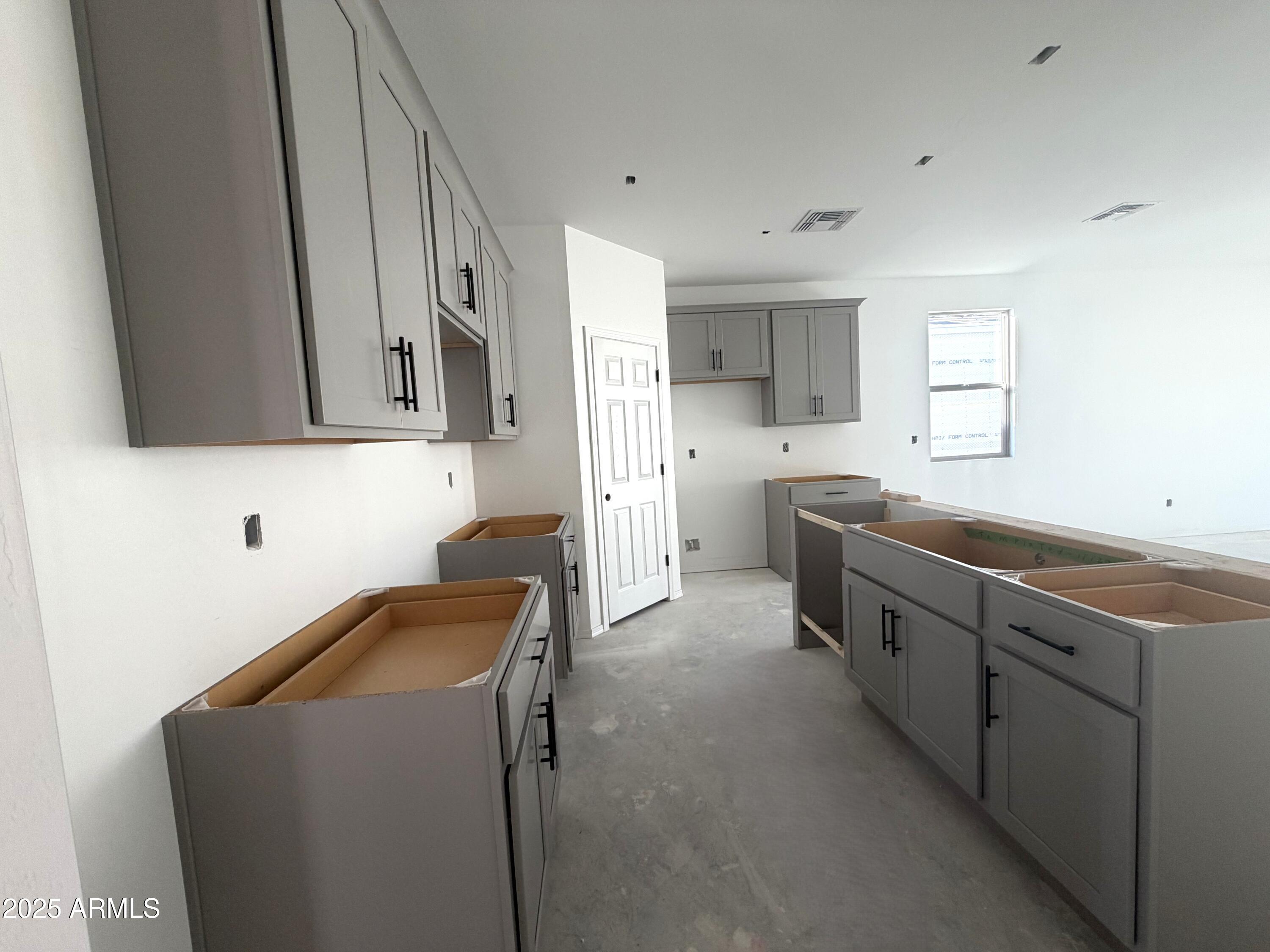 24200 W BOWKER Street