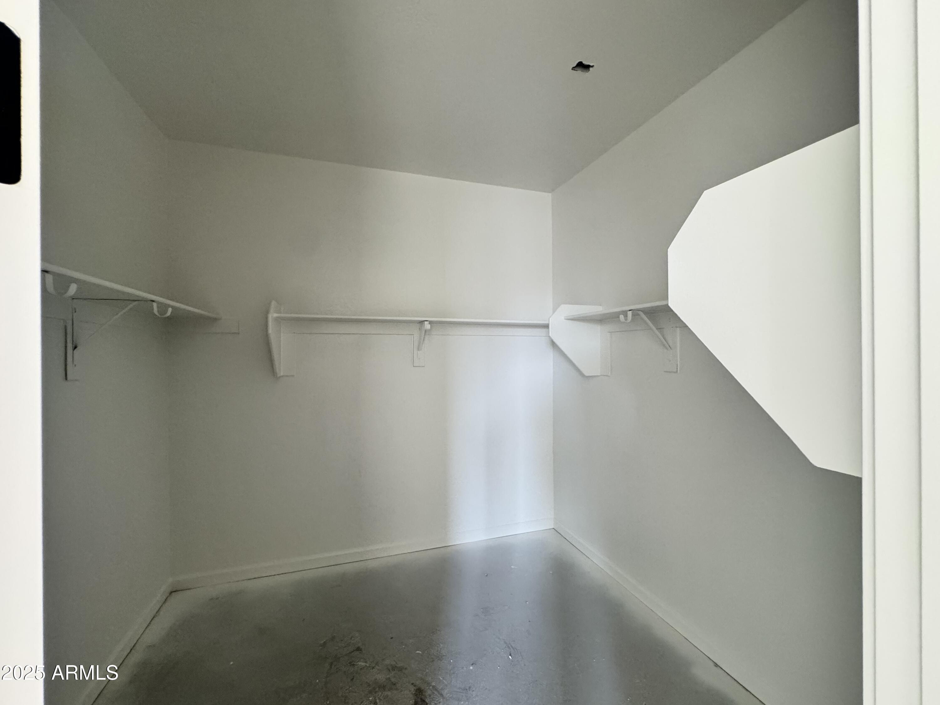 15739 W CAMDEN Avenue