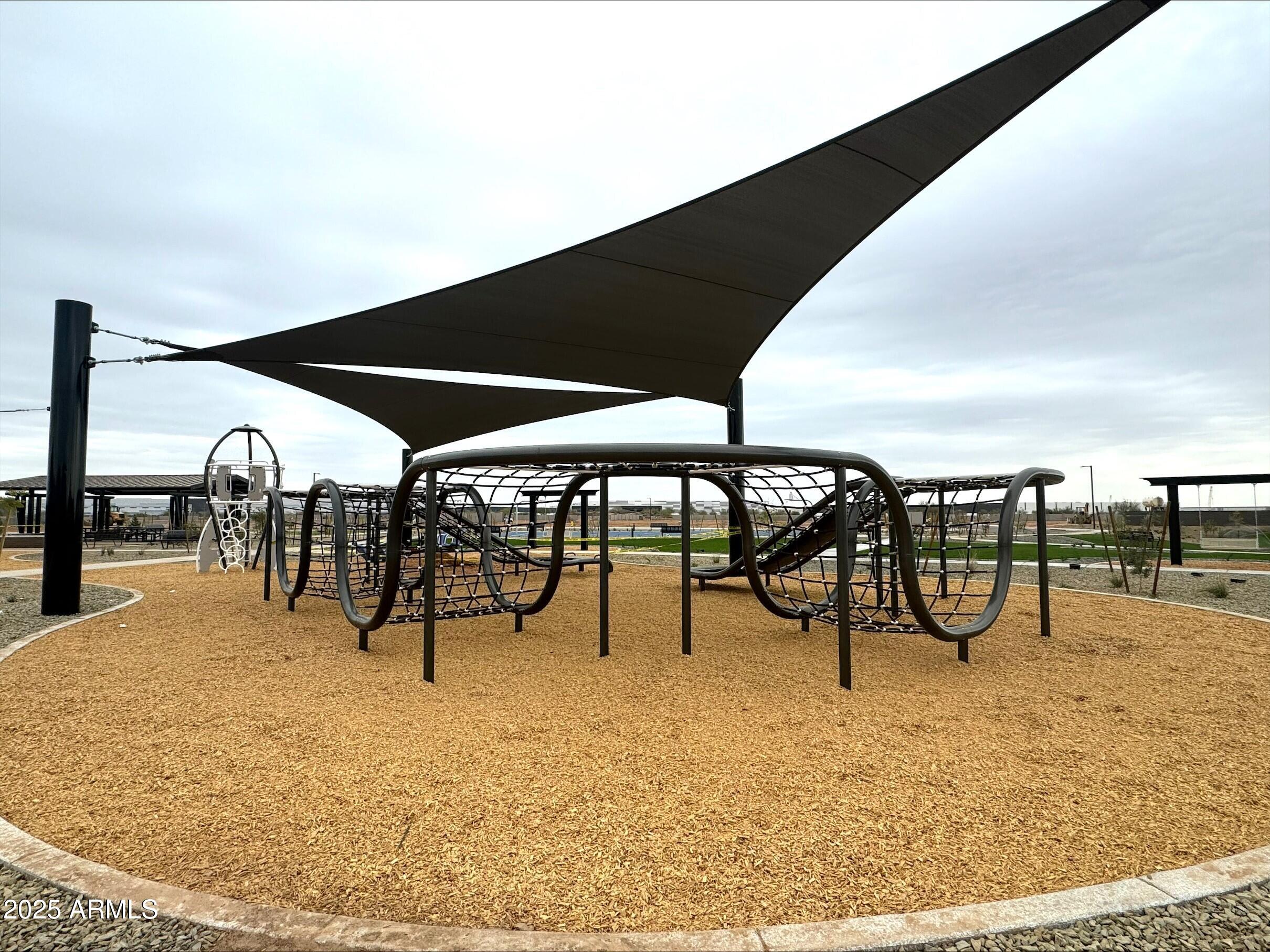 15723 W CAMDEN Avenue