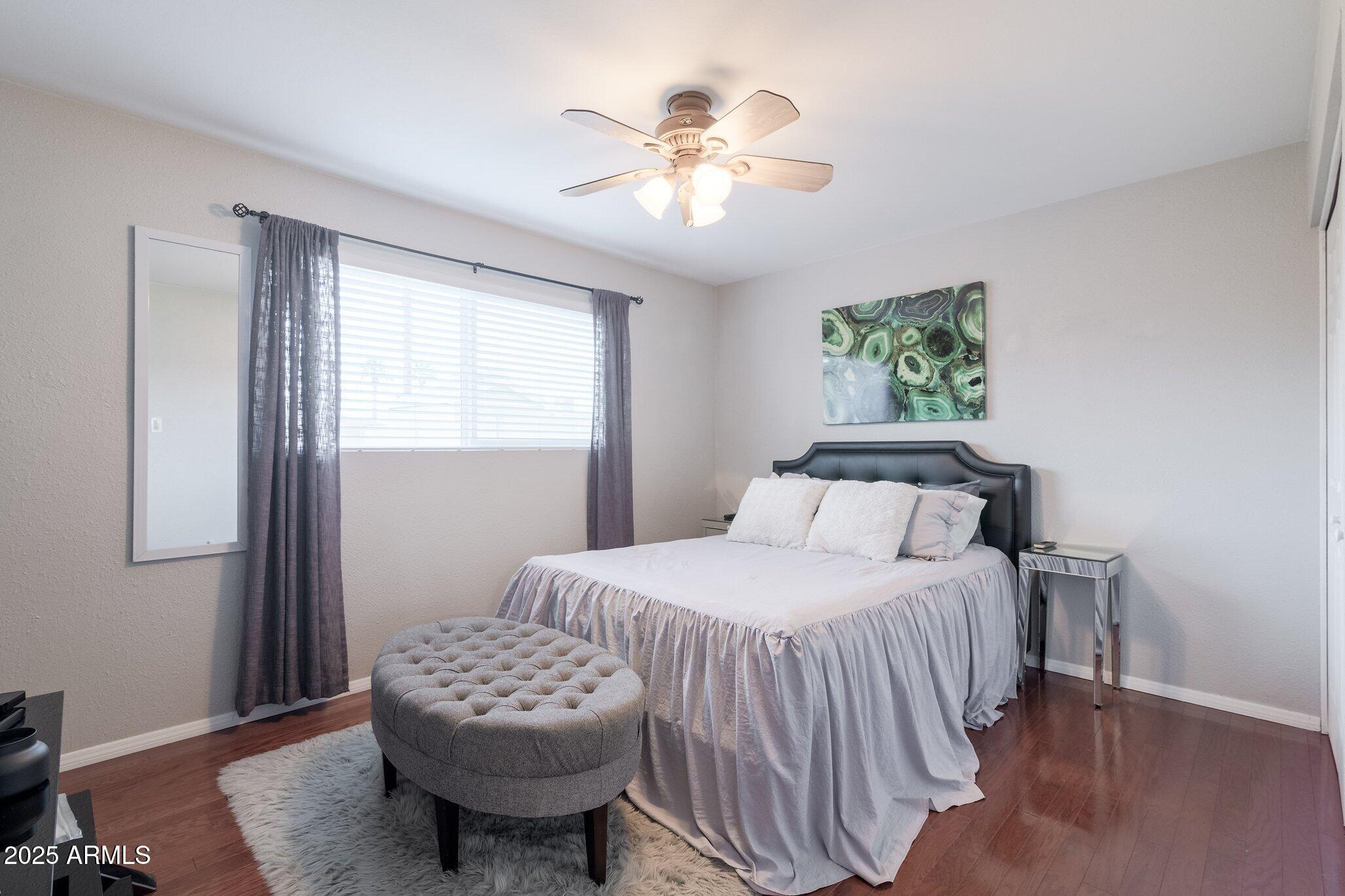 7912 E MORELAND Street