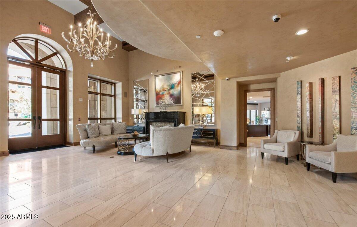 7181 E CAMELBACK Road, 301