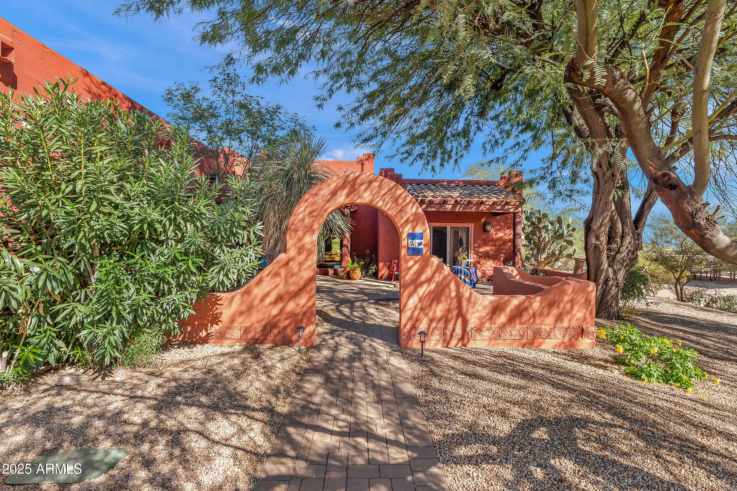 14215 E CALLE DE LAS ESTRELLAS Drive