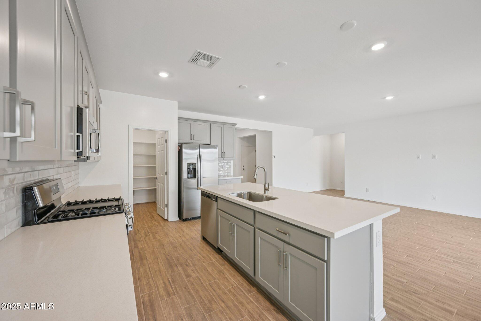 46985 W CANSADOS Road