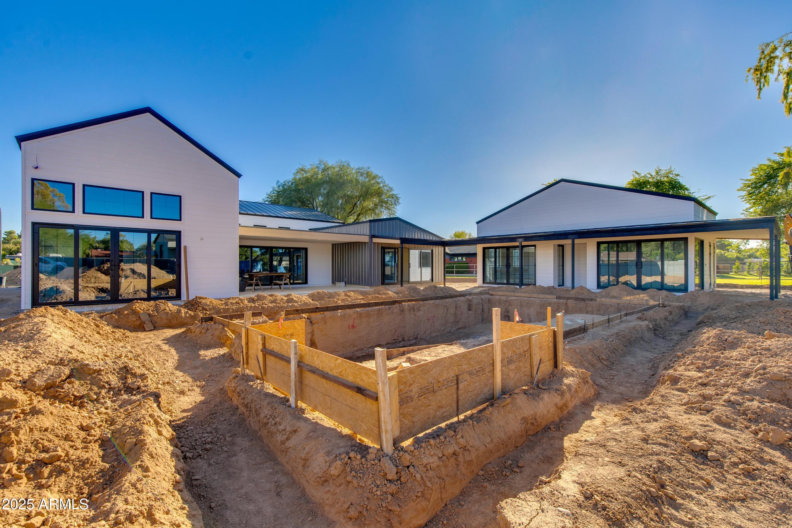 5226 E SWEETWATER Avenue, Scottsdale