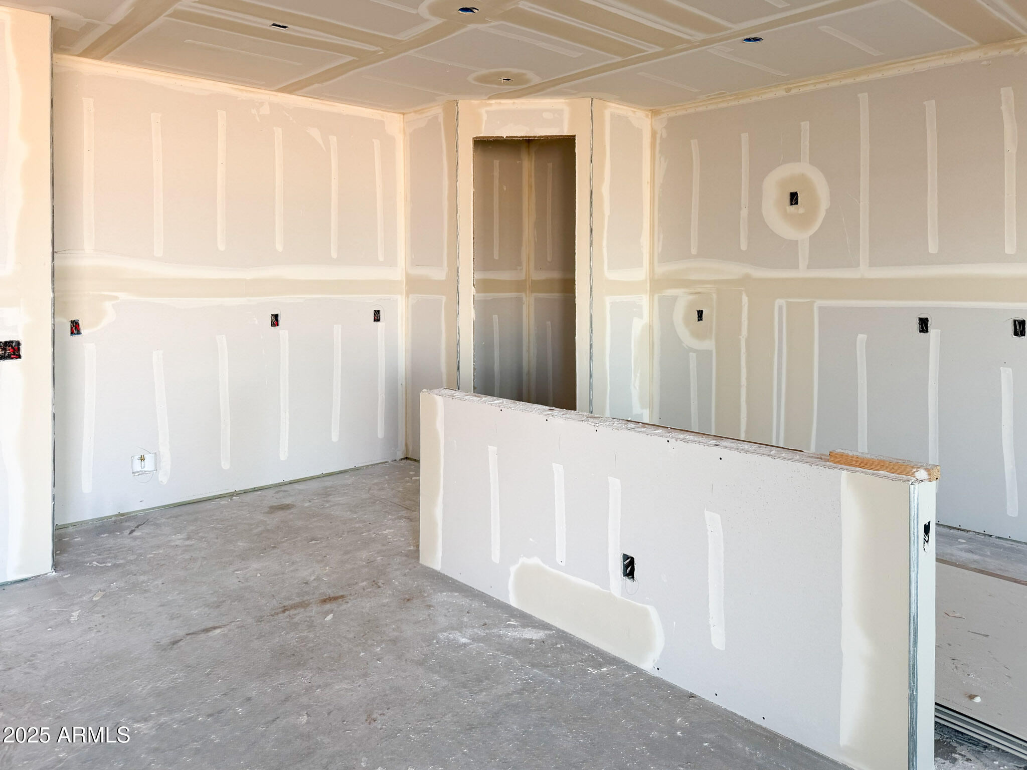 18248 W CAMINO DE ORO