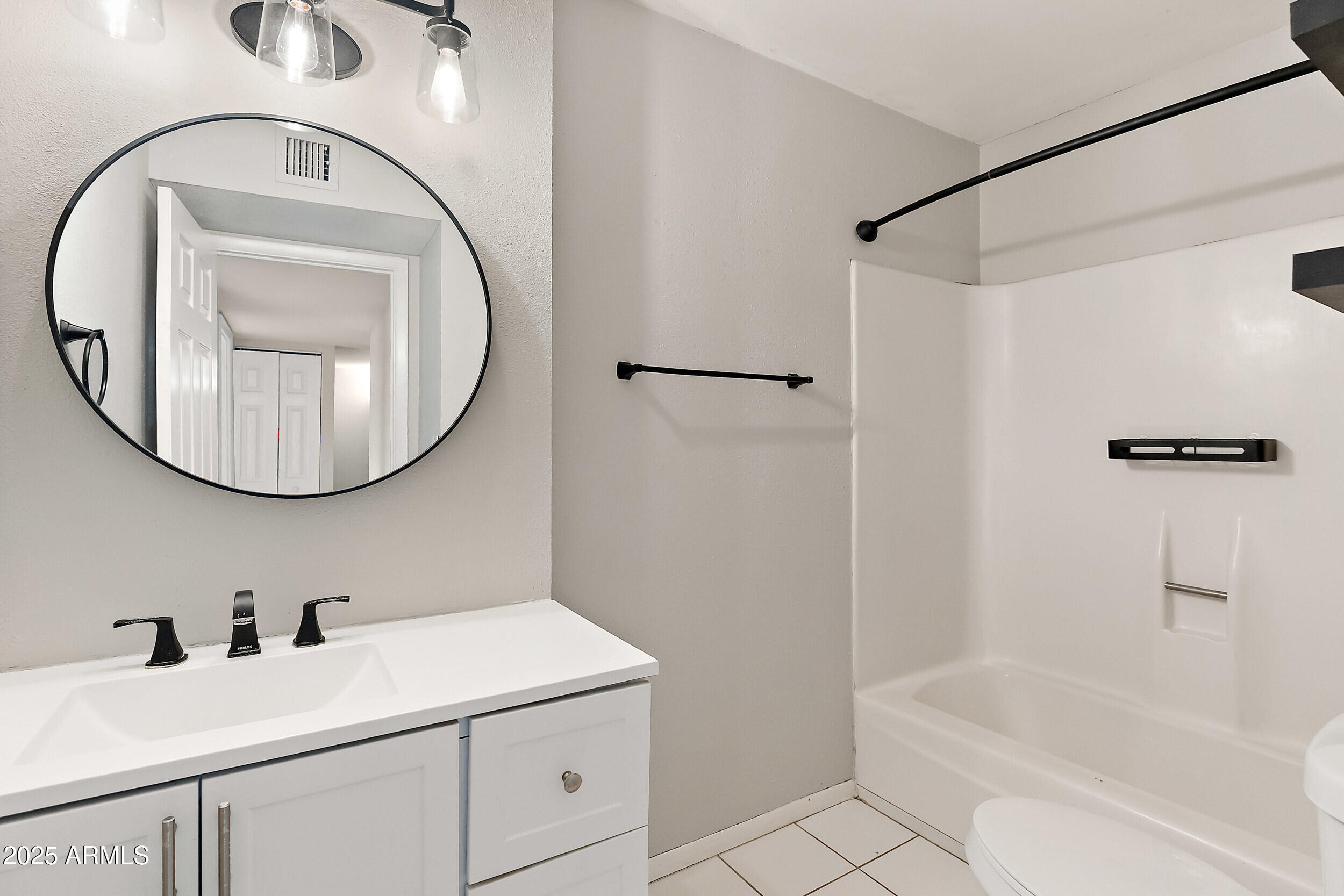 1617 E SOUTHERN Avenue