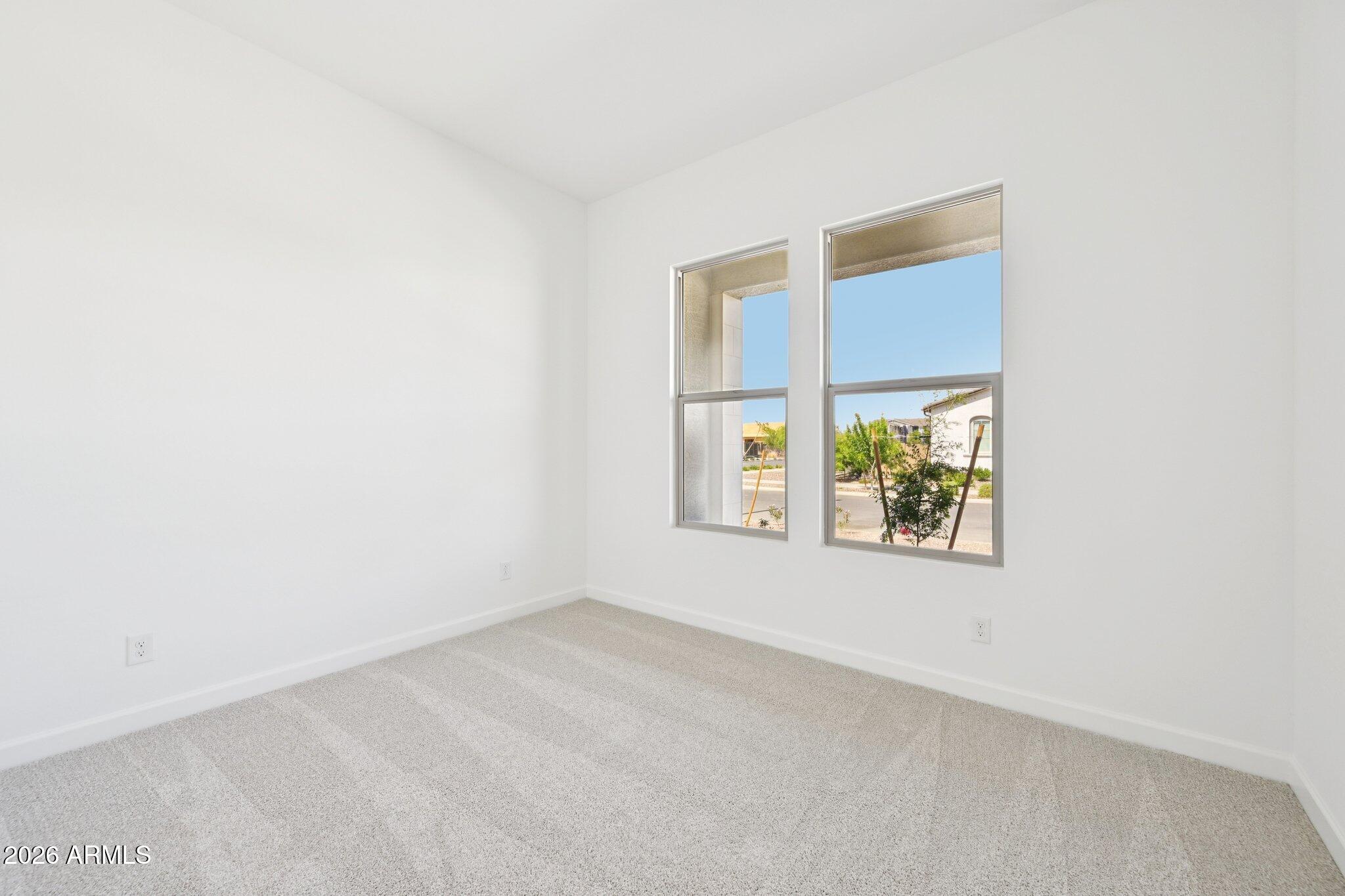 22913 E TWIN ACRES Drive