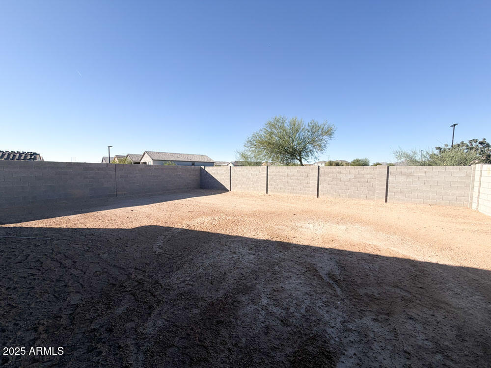 24168 W BOWKER Street