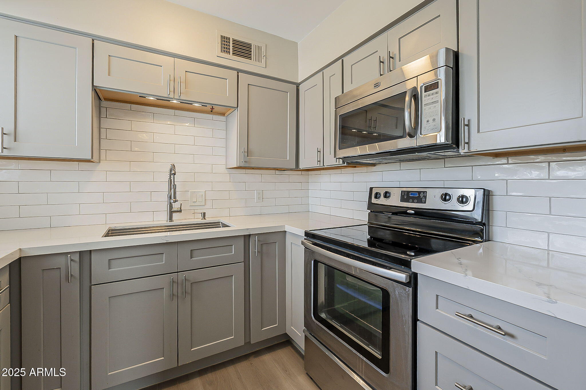 4114 E Calle Redonda, 54