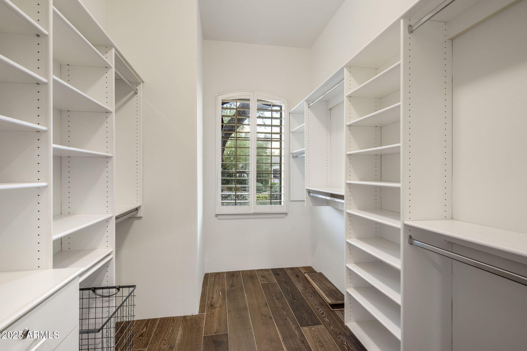 7846 E CANDELARIA Drive