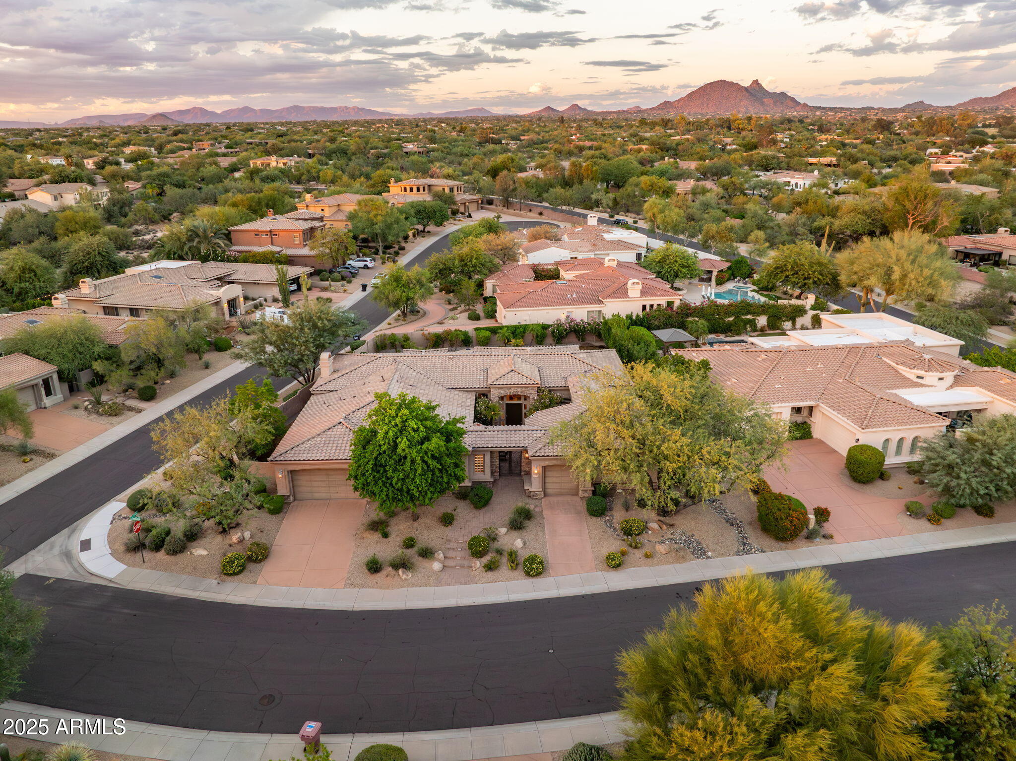 7846 E CANDELARIA Drive