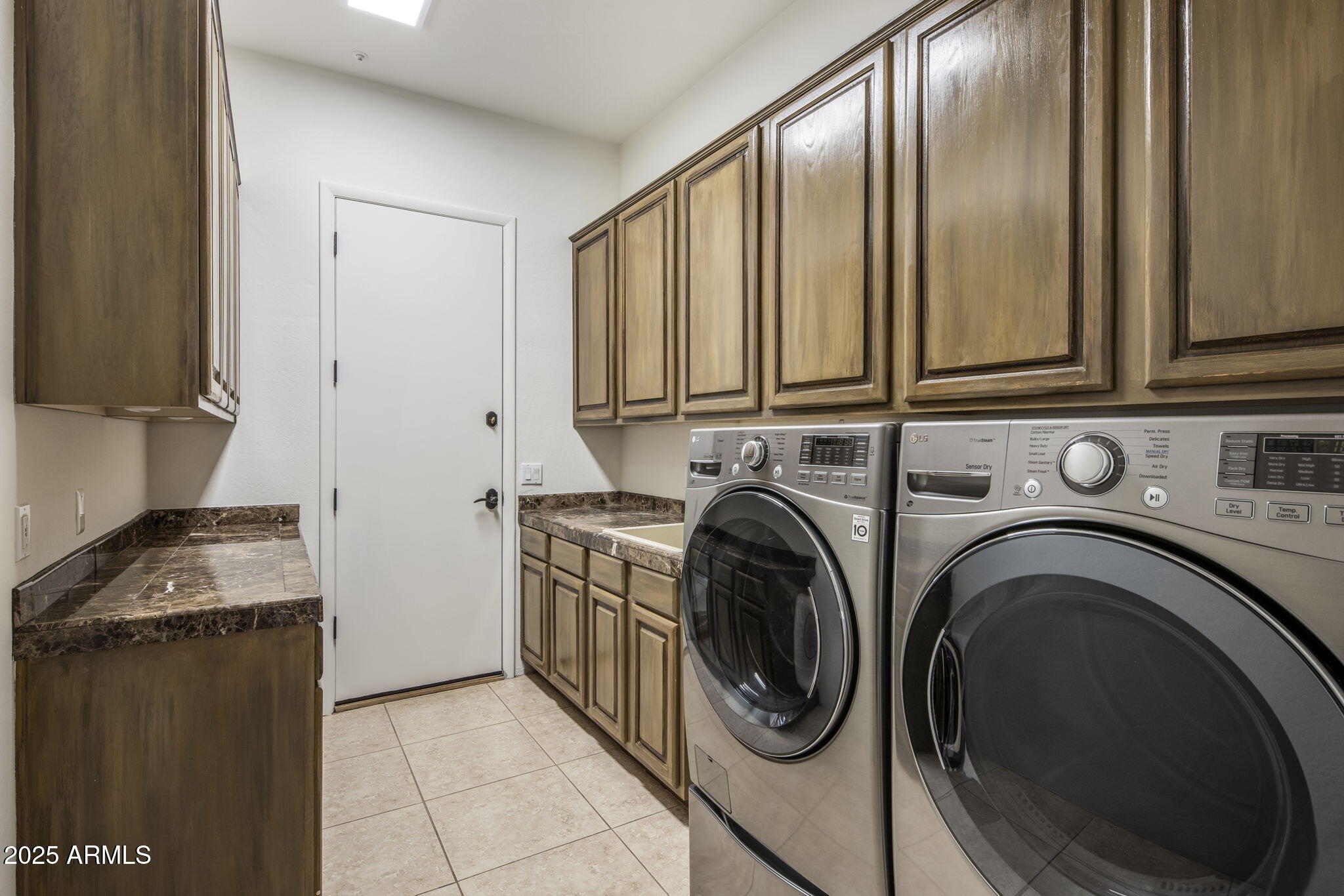 7846 E CANDELARIA Drive