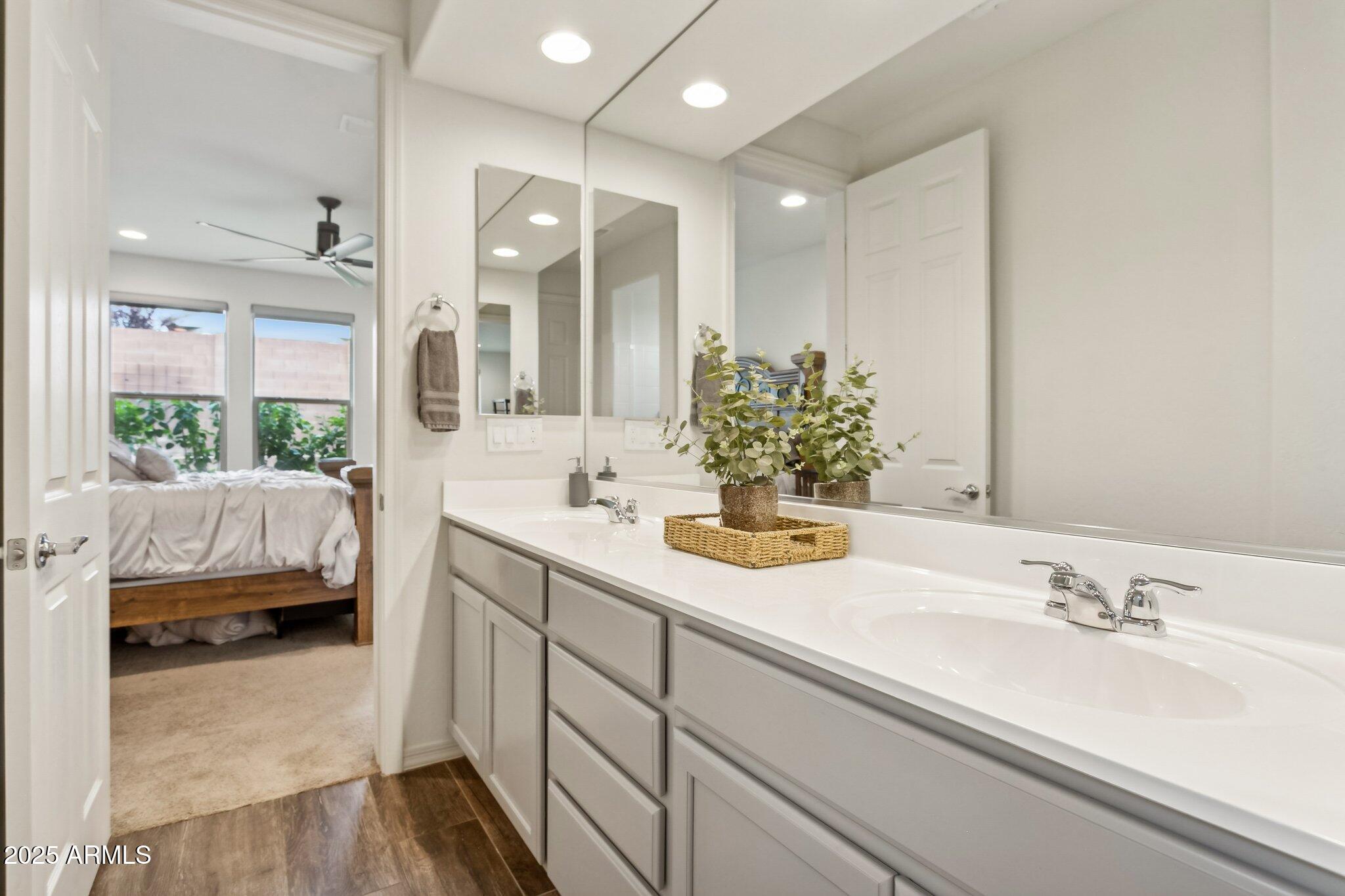 7180 W TOMBSTONE Trail