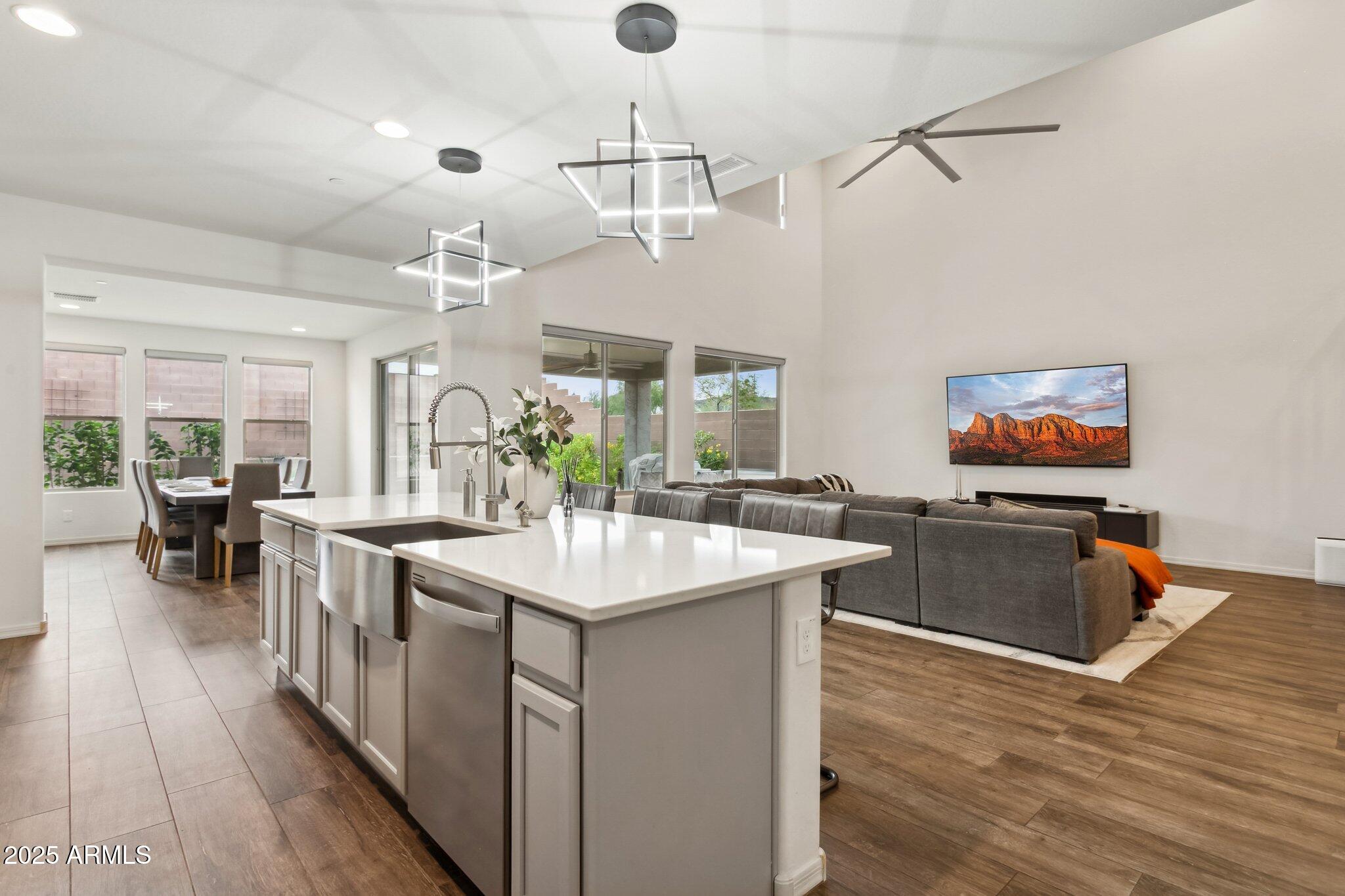 7180 W TOMBSTONE Trail