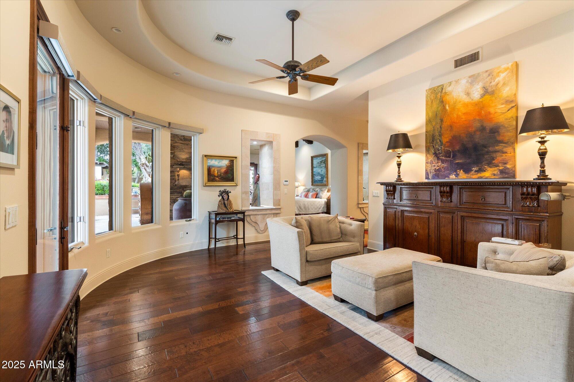 6402 E CHAPARRAL Road