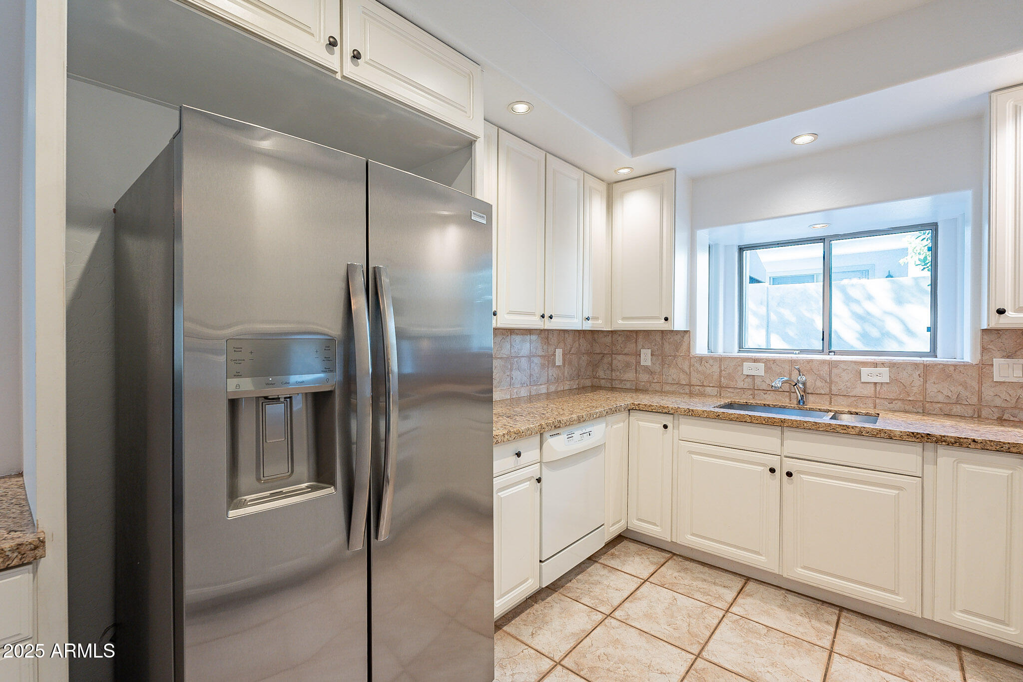 7240 N DREAMY DRAW Drive, 123