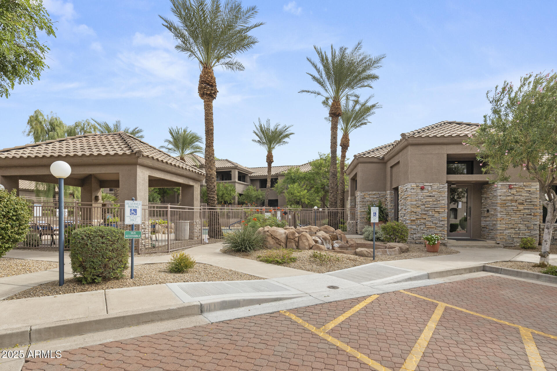 11680 E SAHUARO Drive, 2017