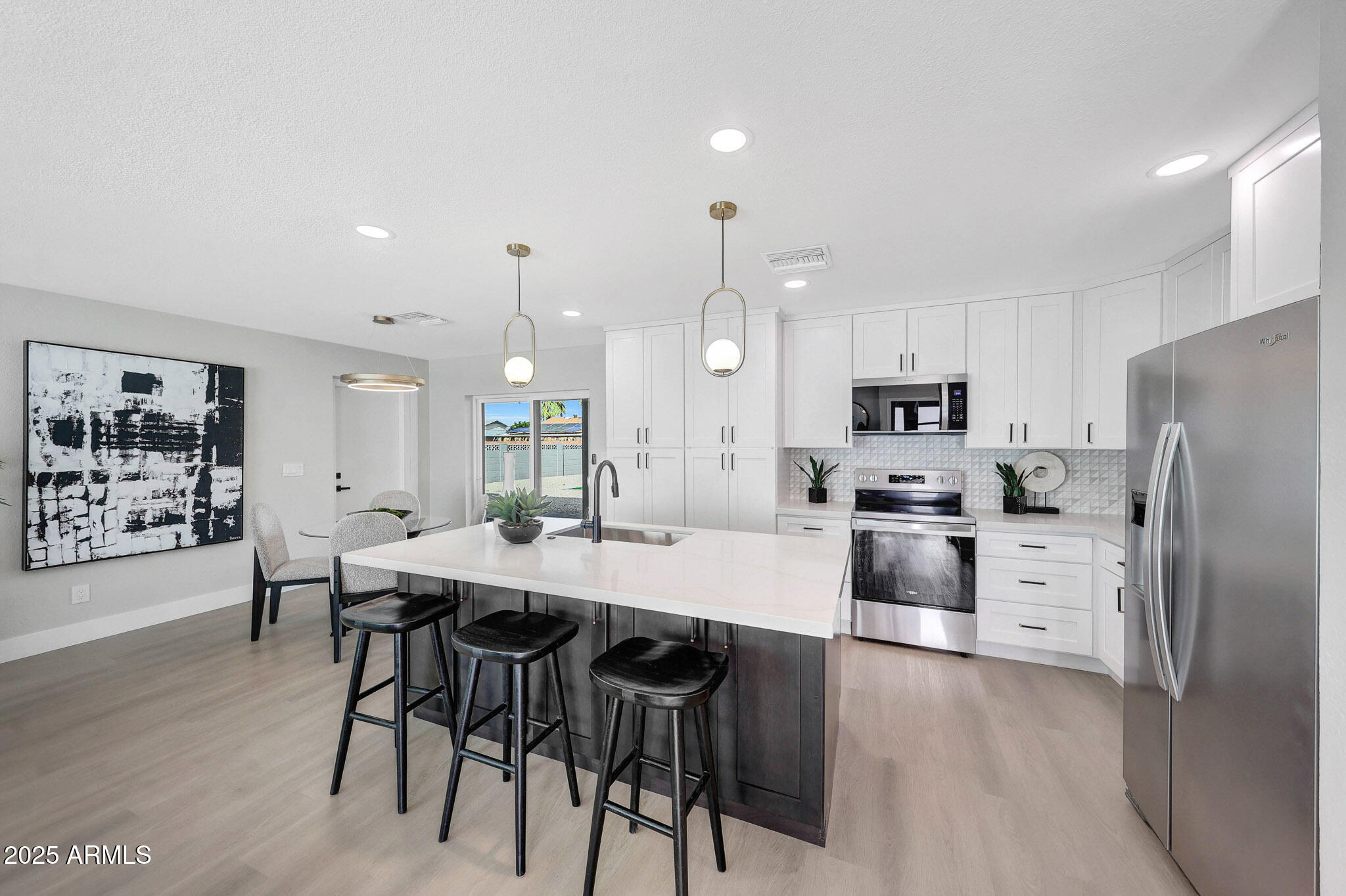 3116 W GELDING Drive