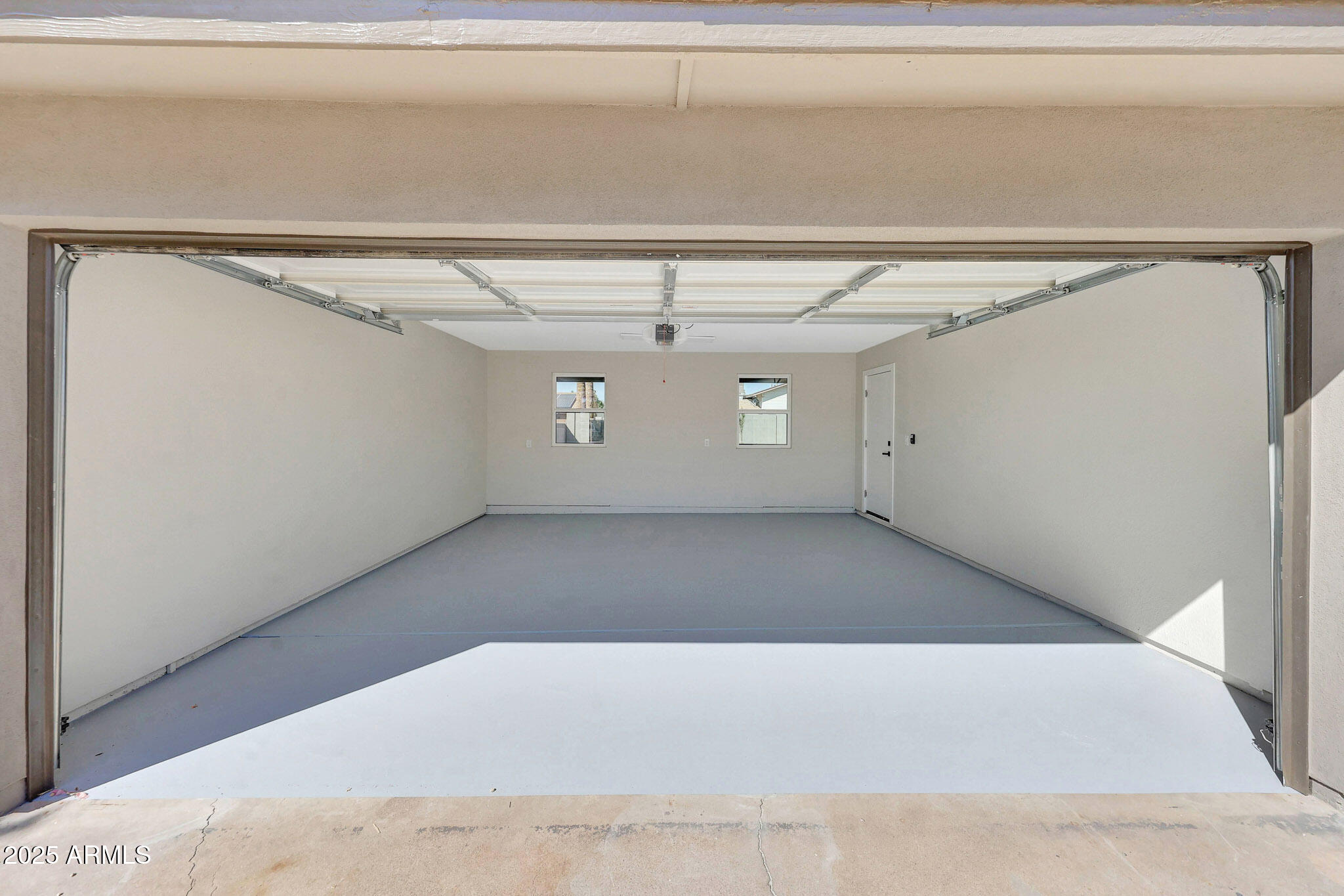 3116 W GELDING Drive