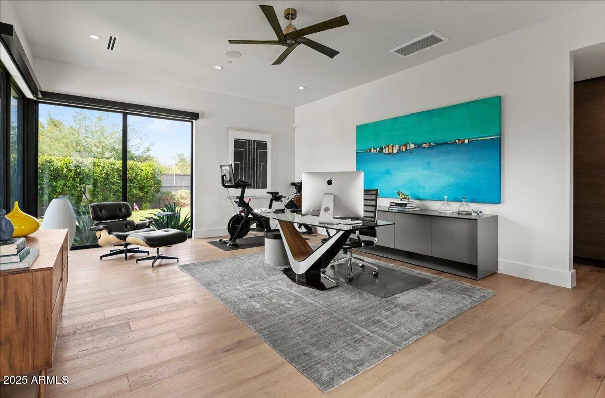 6802 E JOSHUA TREE Lane