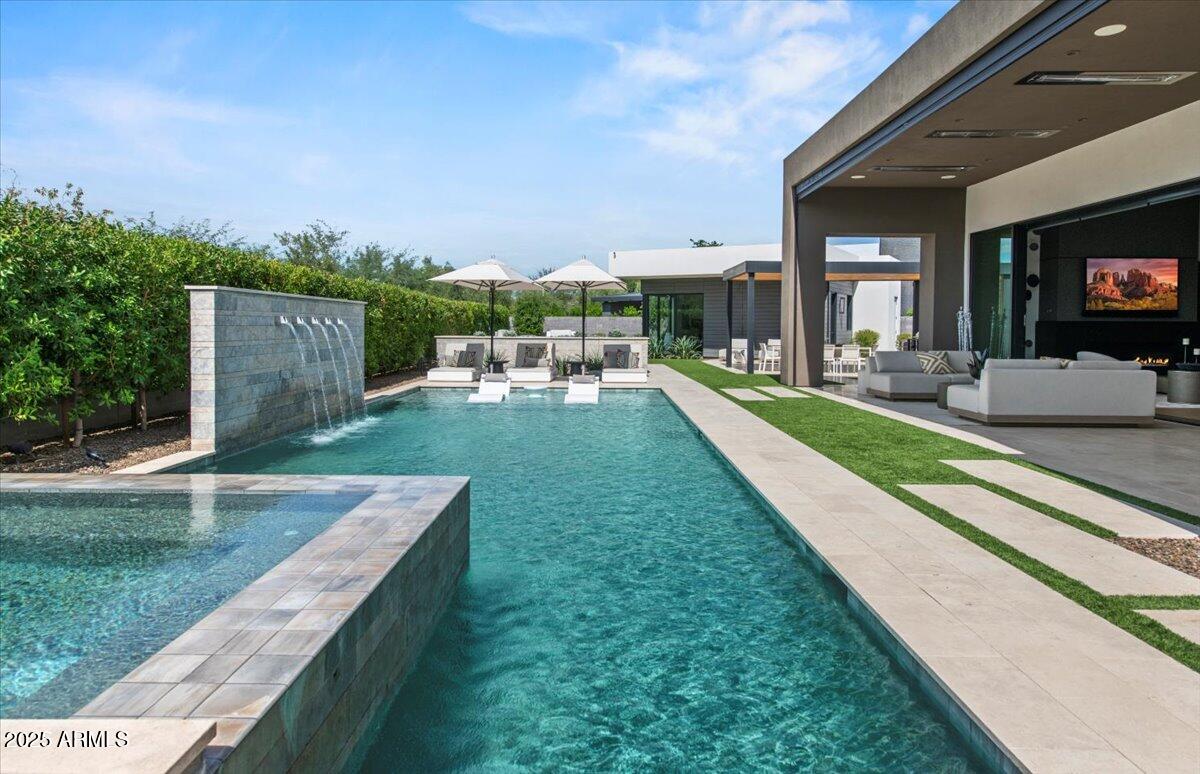 6802 E JOSHUA TREE Lane