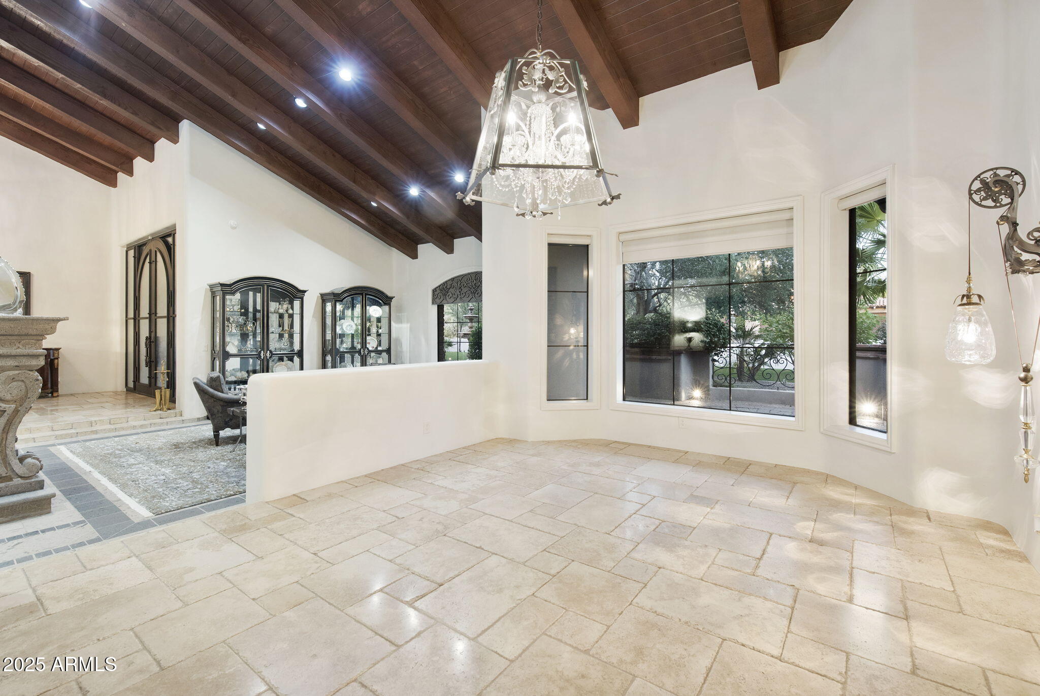5824 N 33RD Place N