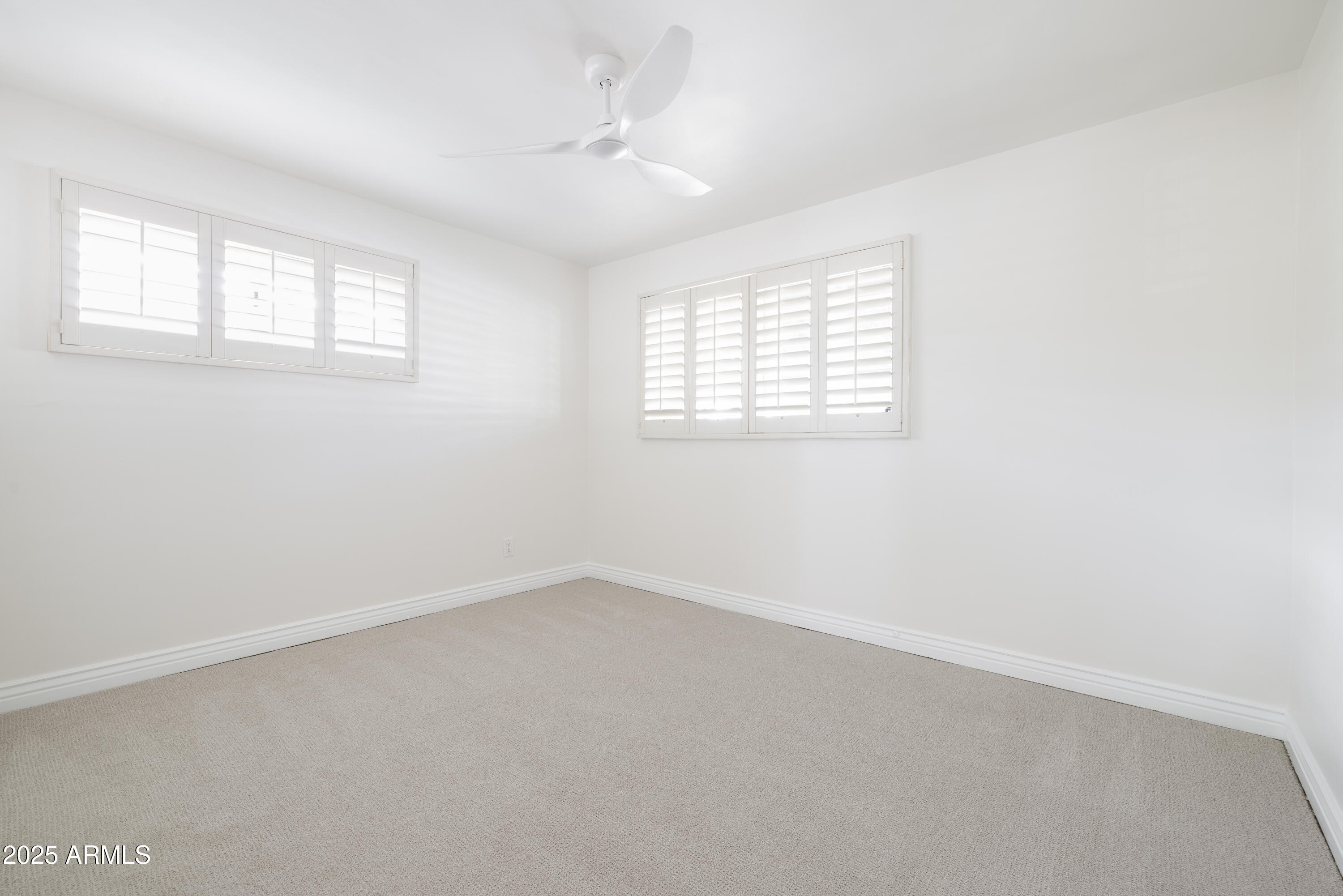 1208 W MEDLOCK Drive, Phoenix