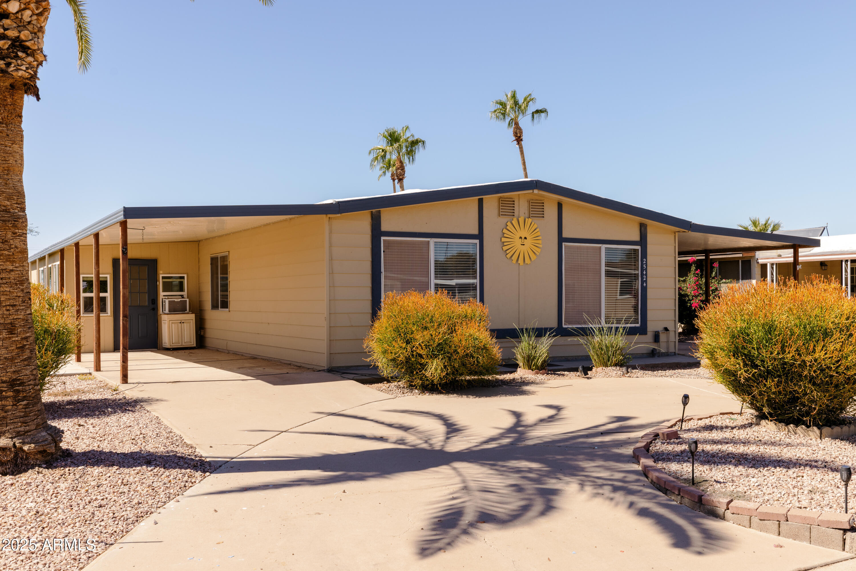 25424 S MONTANA Avenue, Sun Lakes