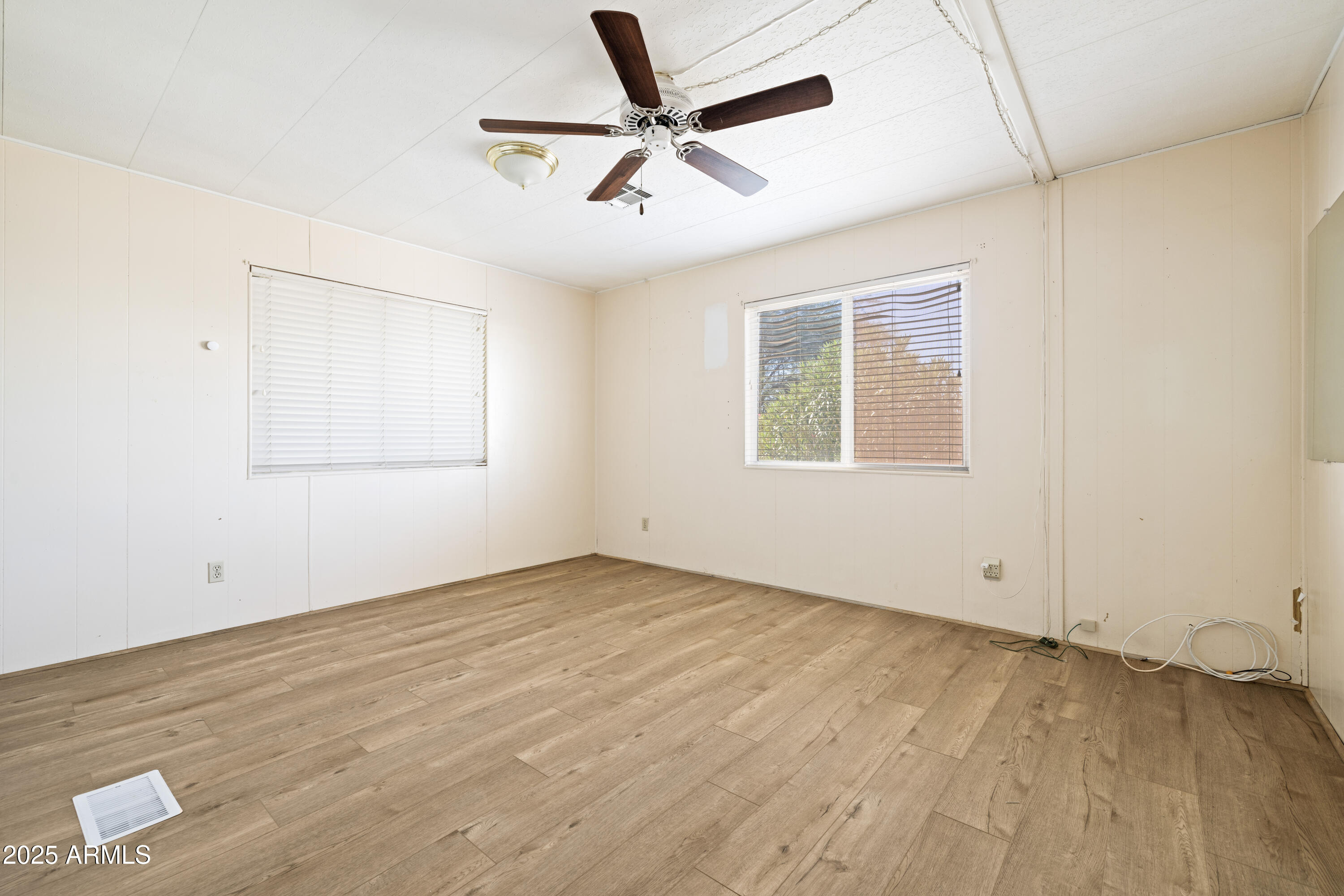 25424 S MONTANA Avenue, Sun Lakes